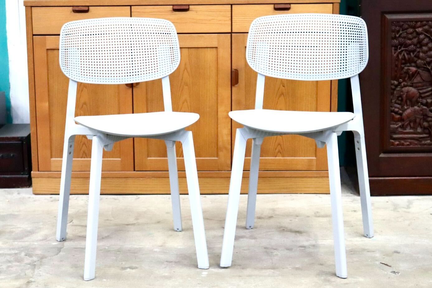 GMIS275D○KRISTALIA / クリスタリア COLANDER ダイニングチェア 椅子 2脚セット スタッキング モダン イタリア グレー 展示品 定価約10万