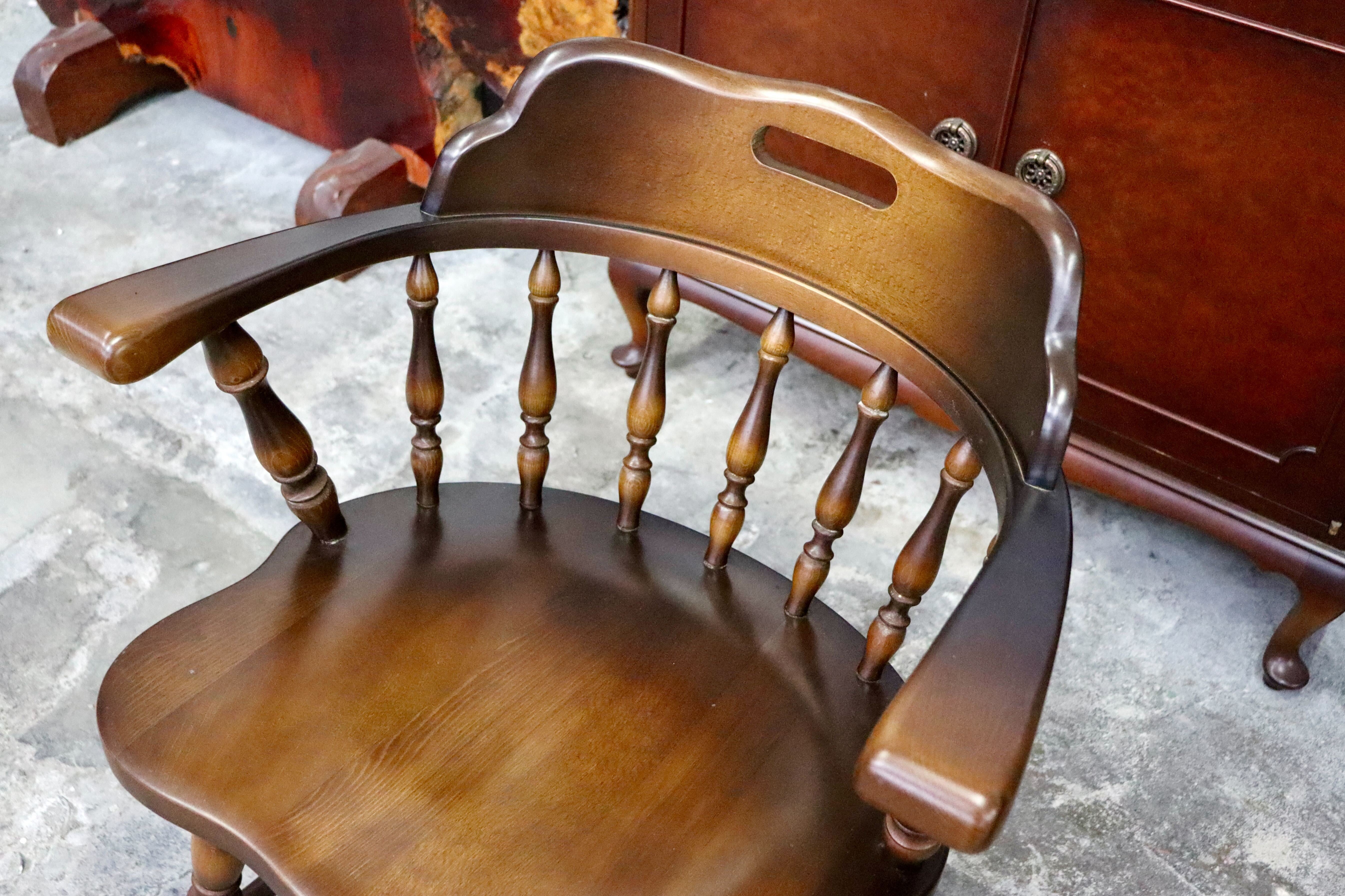 GMIH317B○飛騨産業 / HIDA キツツキ ウィンザーチェア ダイニングチェア 椅子 2脚セット カントリー レトロ 無垢 国産家具