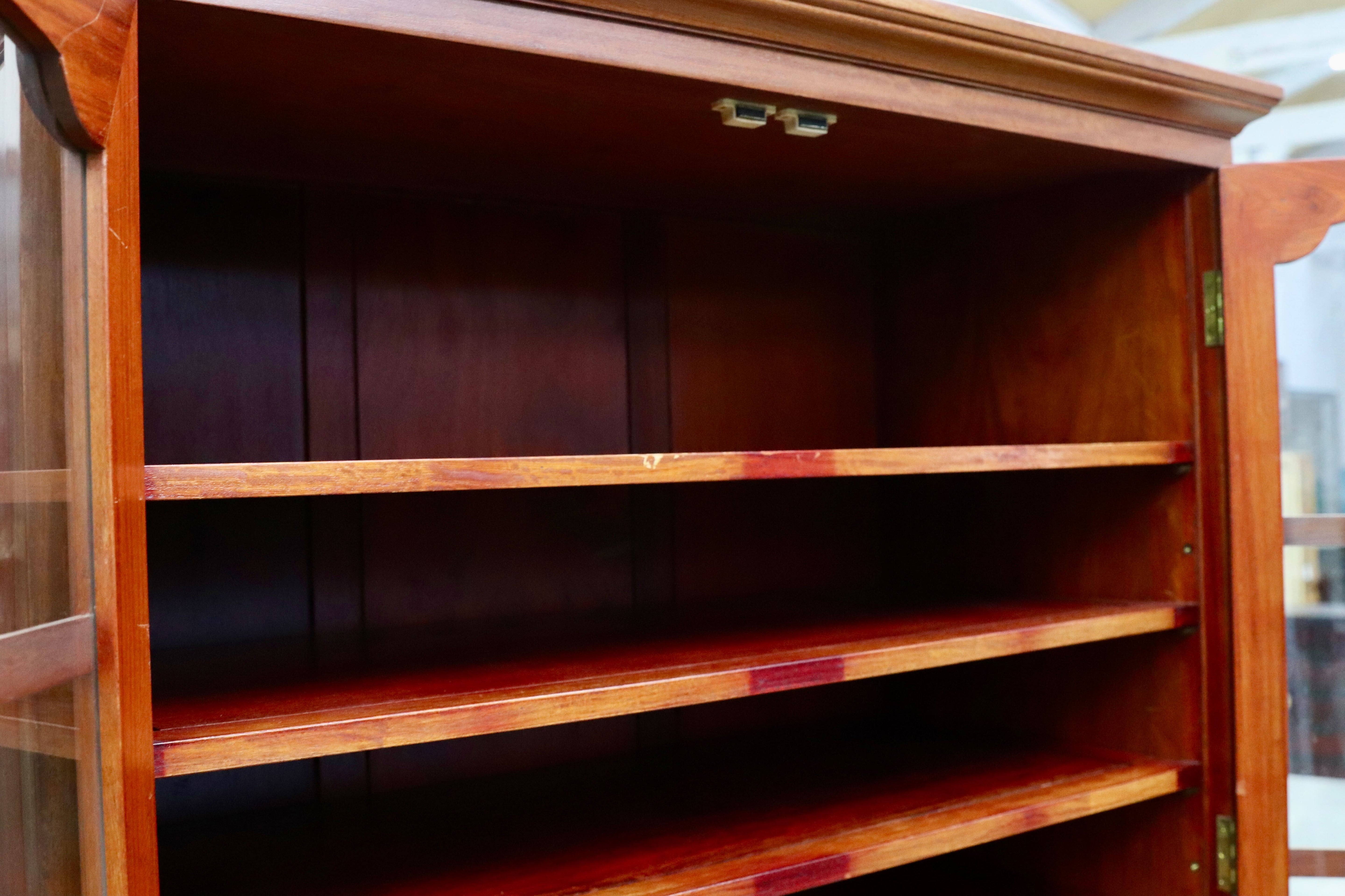 GMIS287○中国美術 唐木家具 高級家具 本棚 書棚 飾り棚 キャビネット ブックキャビネット 書斎 棚 民藝 アンティーク