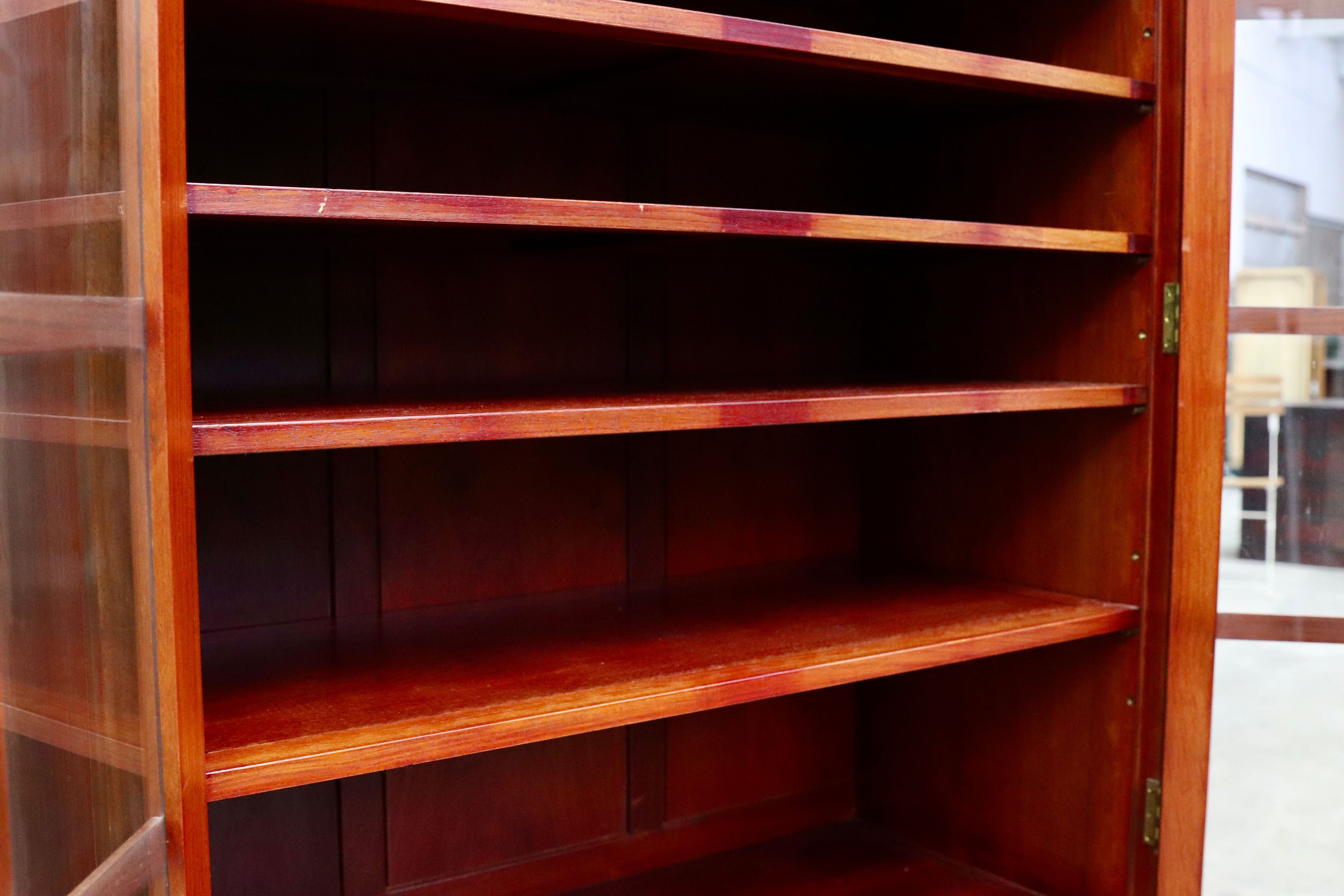 GMIS287○中国美術 唐木家具 高級家具 本棚 書棚 飾り棚 キャビネット ブックキャビネット 書斎 棚 民藝 アンティーク