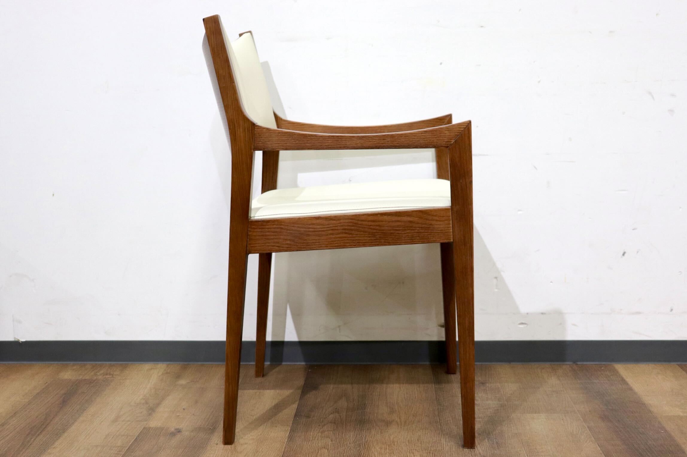 GMHN283H○MARGINAL / マージナル Chess MCH-200 ダイニングチェア アームチェア 椅子 チェア ホワイト シンプル 合皮 北欧スタイル 在庫品