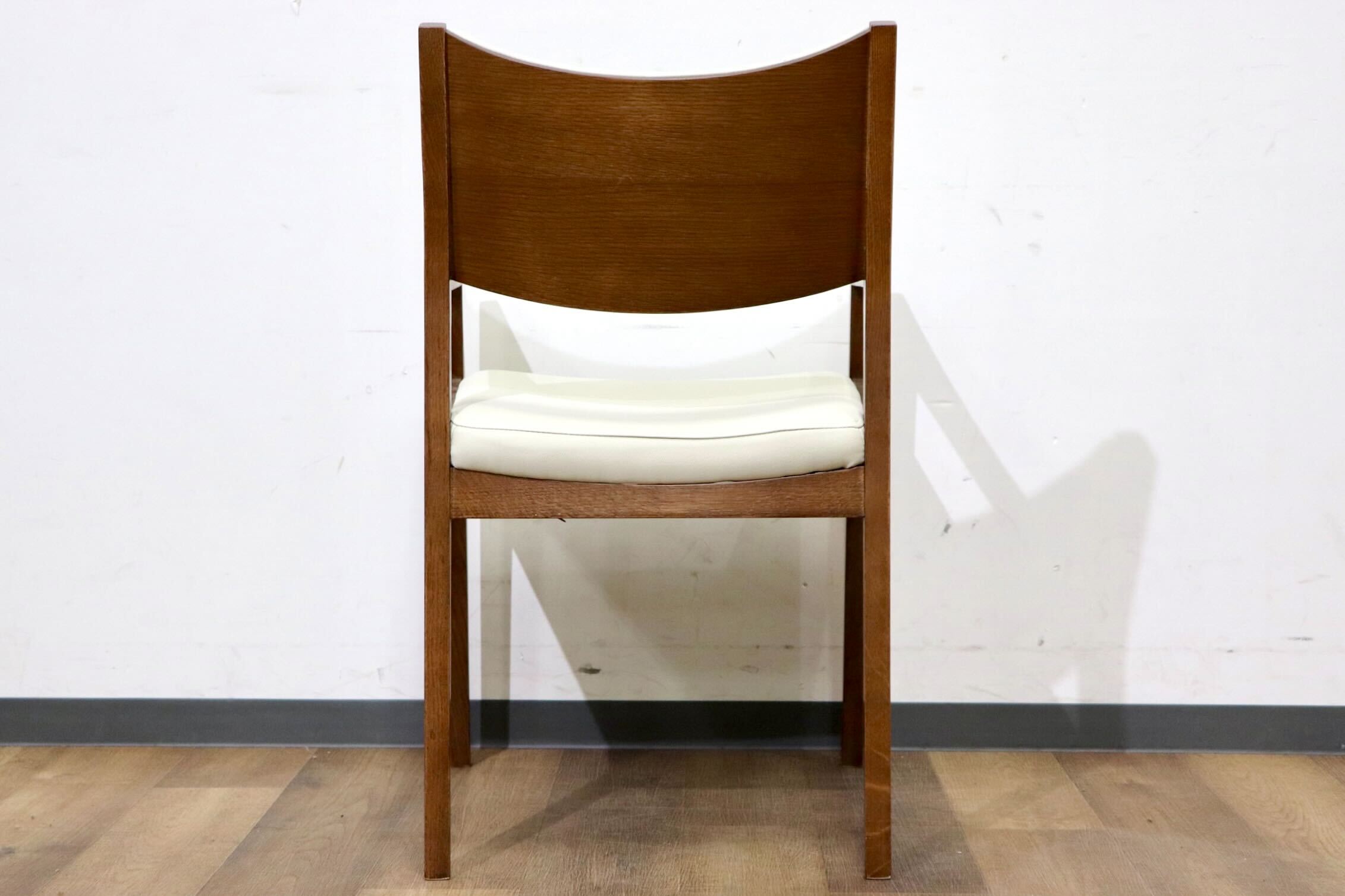 GMHN283H○MARGINAL / マージナル Chess MCH-200 ダイニングチェア アームチェア 椅子 チェア ホワイト シンプル 合皮 北欧スタイル 在庫品