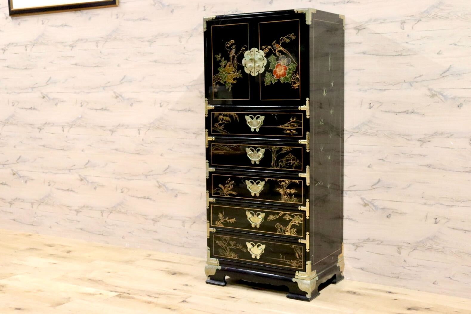 GMIH192○中国家具 李朝家具 チェスト 花鳥図 小箪笥 アジアン シノワズリ アンティーク 黒漆 飾り棚