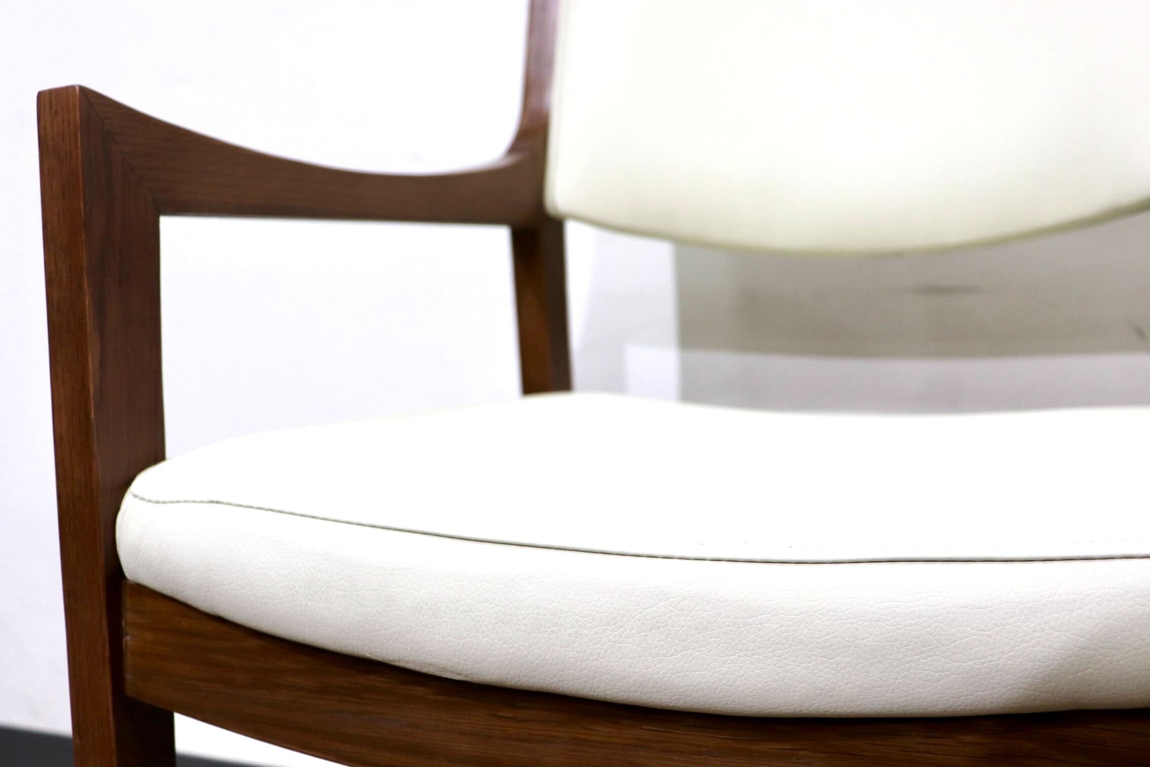 GMHN283H○MARGINAL / マージナル Chess MCH-200 ダイニングチェア アームチェア 椅子 チェア ホワイト シンプル 合皮 北欧スタイル 在庫品