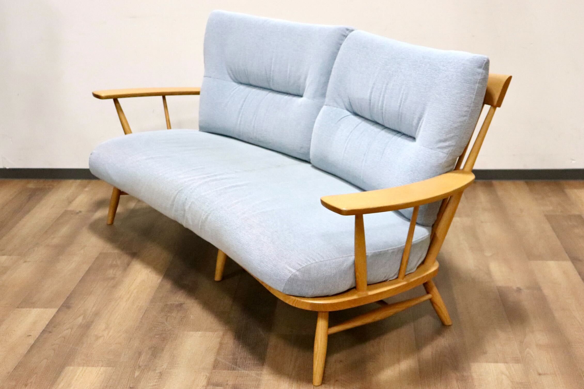 GMHK204○柏木工 / KASHIWA MORI 杜 2.5人掛けソファ ラブソファ オーク材 無垢 ファブリック IDC大塚家具 飛騨家具 北欧スタイル 約27万