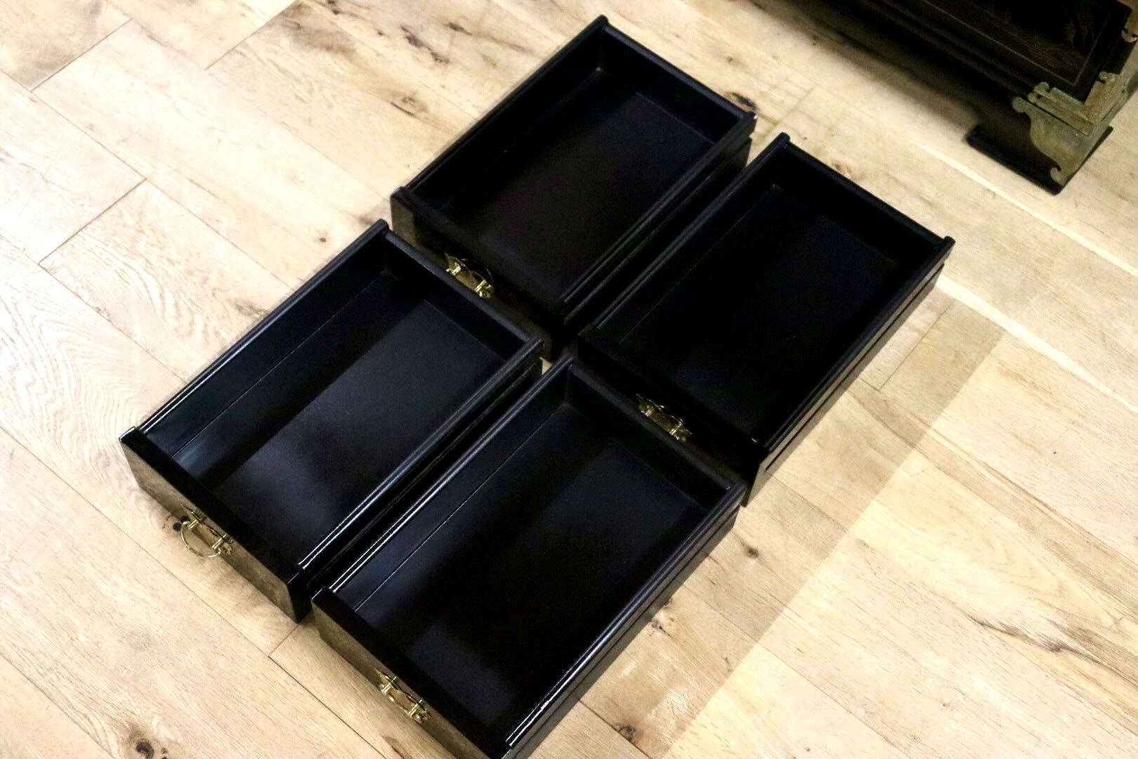 GMIH192○中国家具 李朝家具 チェスト 花鳥図 小箪笥 アジアン シノワズリ アンティーク 黒漆 飾り棚