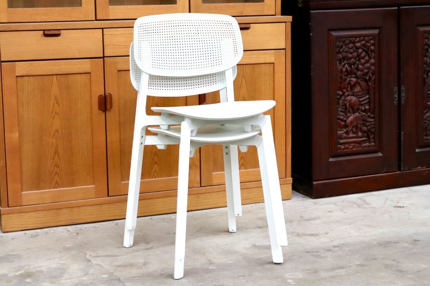 GMIS275F○KRISTALIA / クリスタリア COLANDER ダイニングチェア 椅子 2脚セット スタッキング モダン イタリア 白 展示品 定価約10万