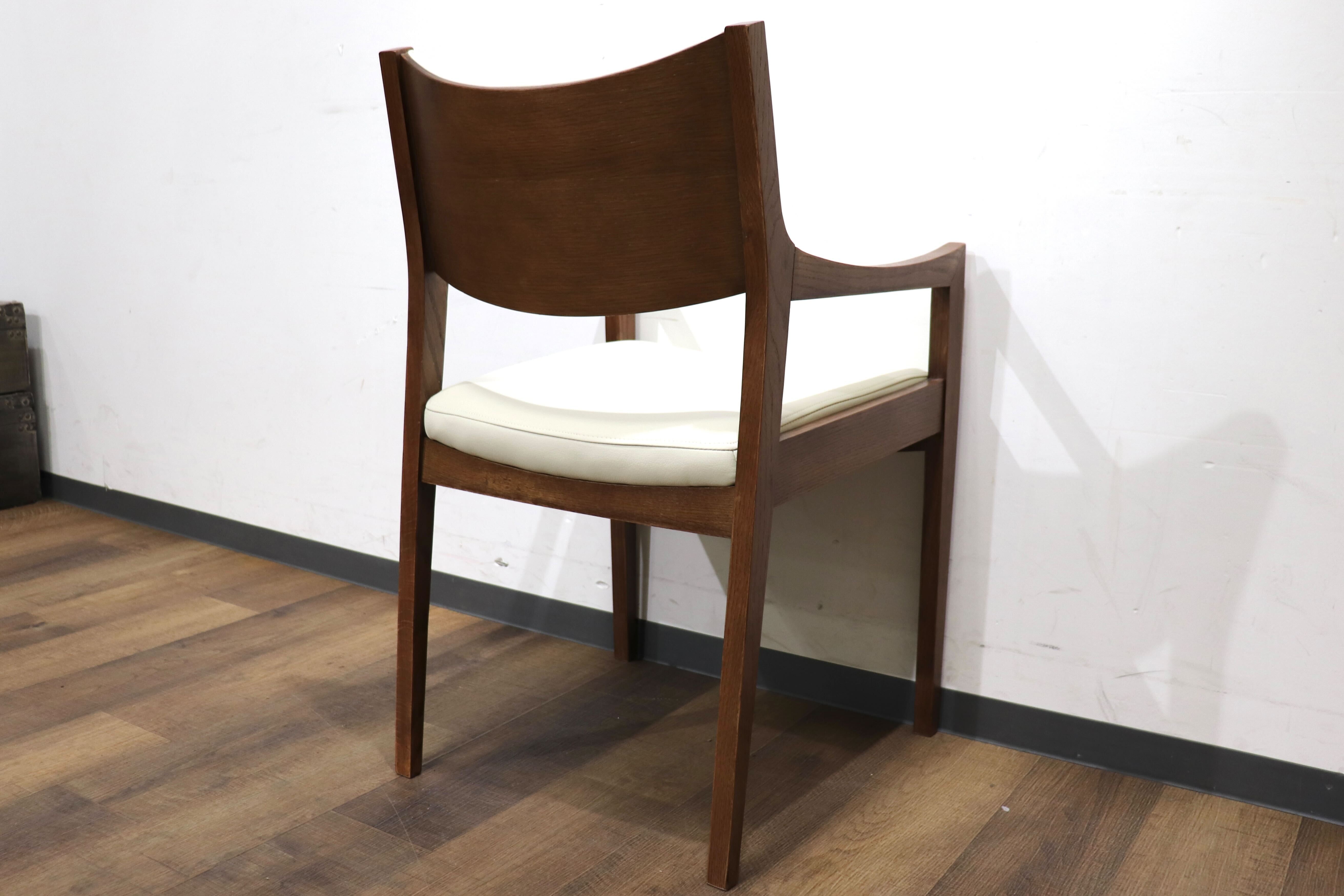 GMHN283A○MARGINAL / マージナル Chess MCH-200 ダイニングチェア アームチェア 椅子 チェア ホワイト シンプル 合皮 北欧スタイル 在庫品