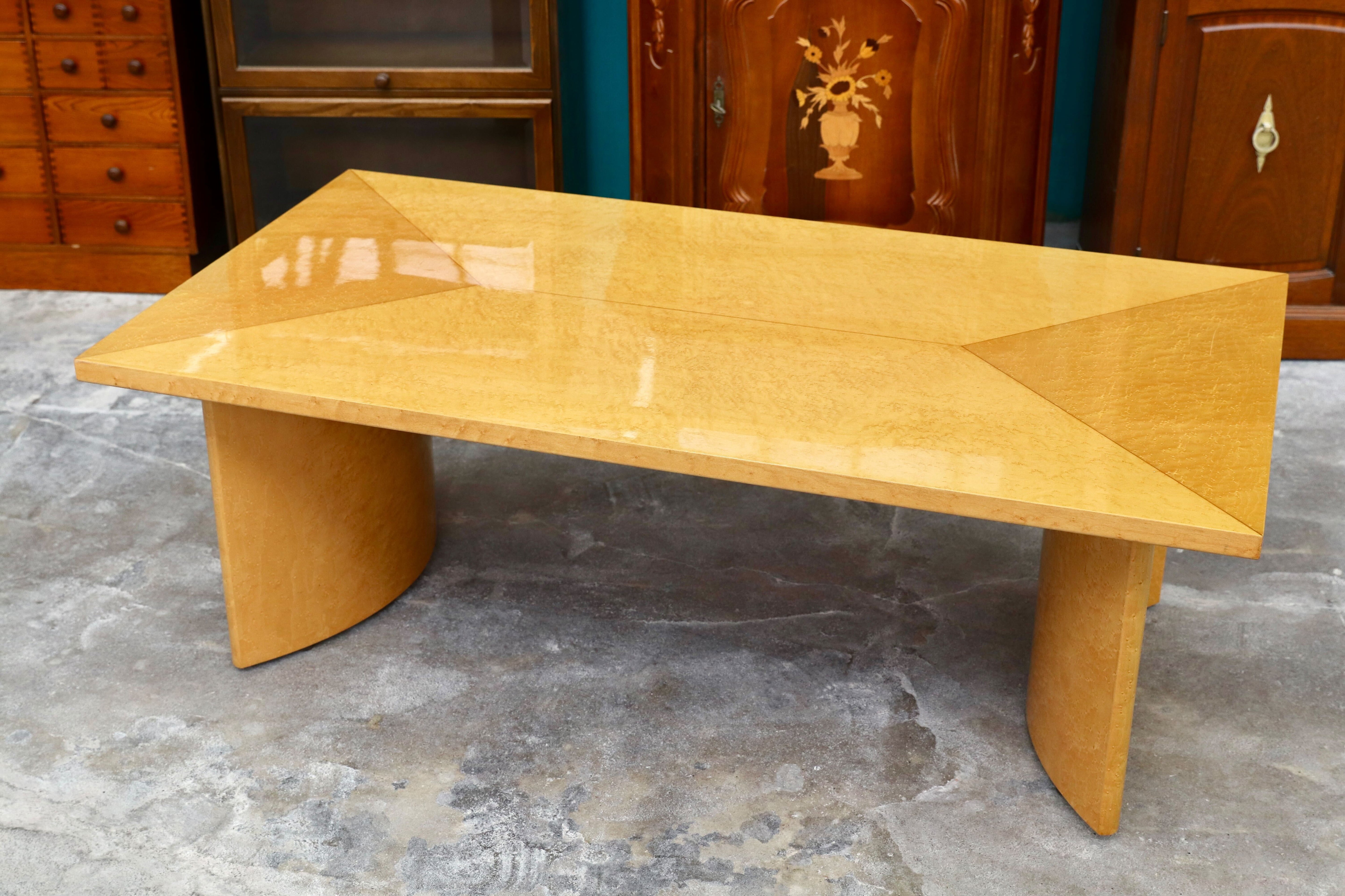 GMIK76○IDC大塚家具 スプレンダー センターテーブル リビングテーブル バーズアイメープル クラシック エレガント 応接机