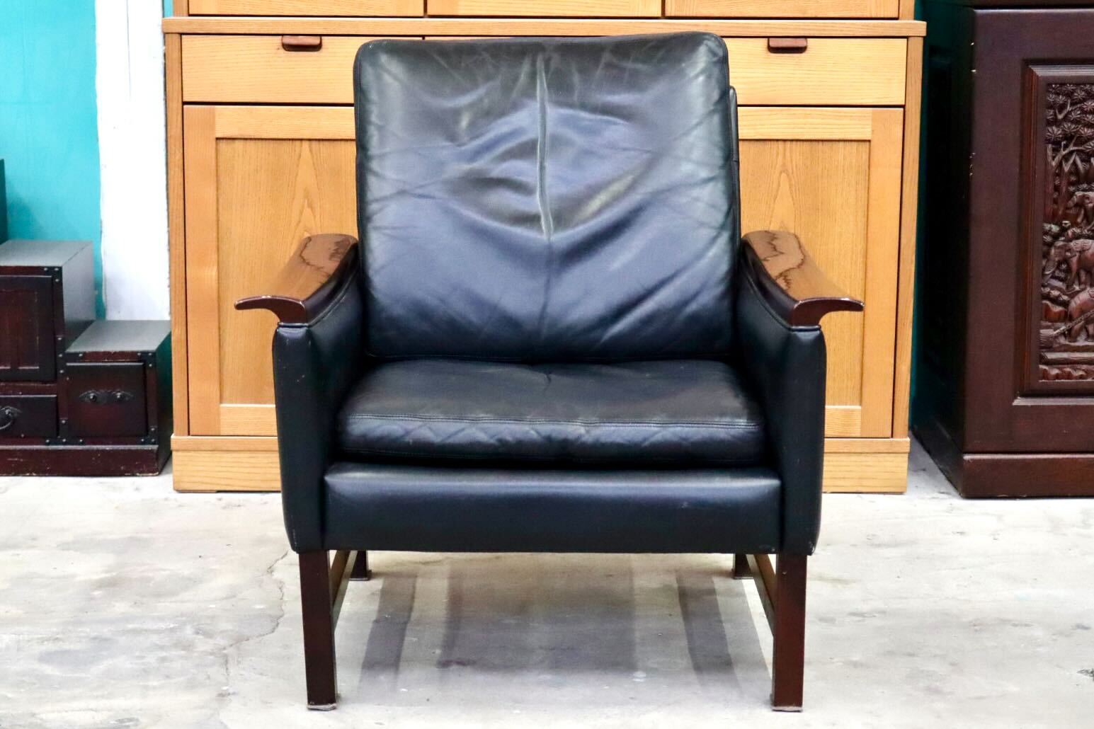 GMIH401○mobilia / モビリア シングルソファ 1人掛けソファ アームチェア ラウンジチェア 椅子 本革 木製 クラシック