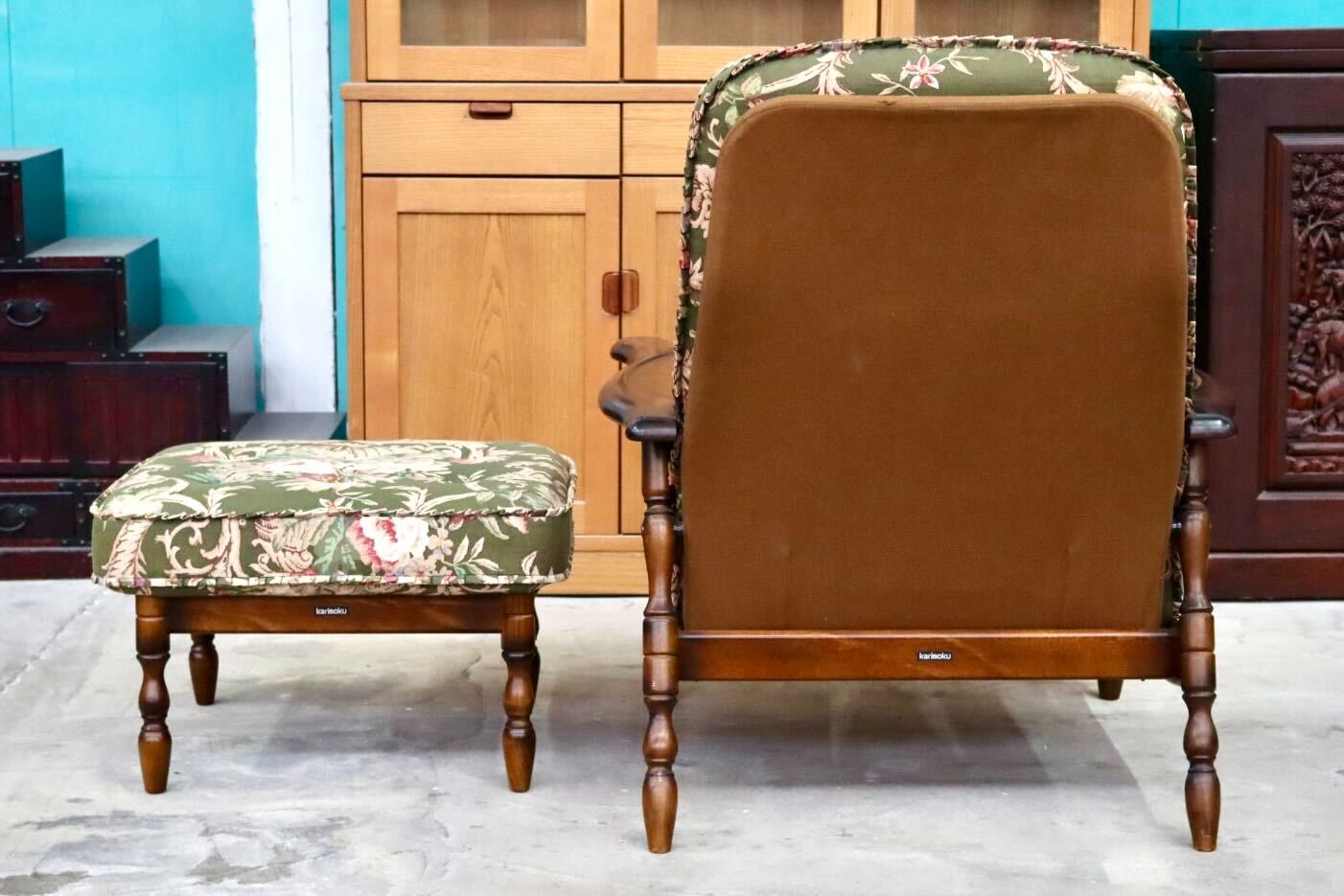 GMIH399○karimoku / カリモク シングルソファ 1人掛けソファ オットマン リクライニング ファブリック ブナ材 国産家具 定価約13.2万