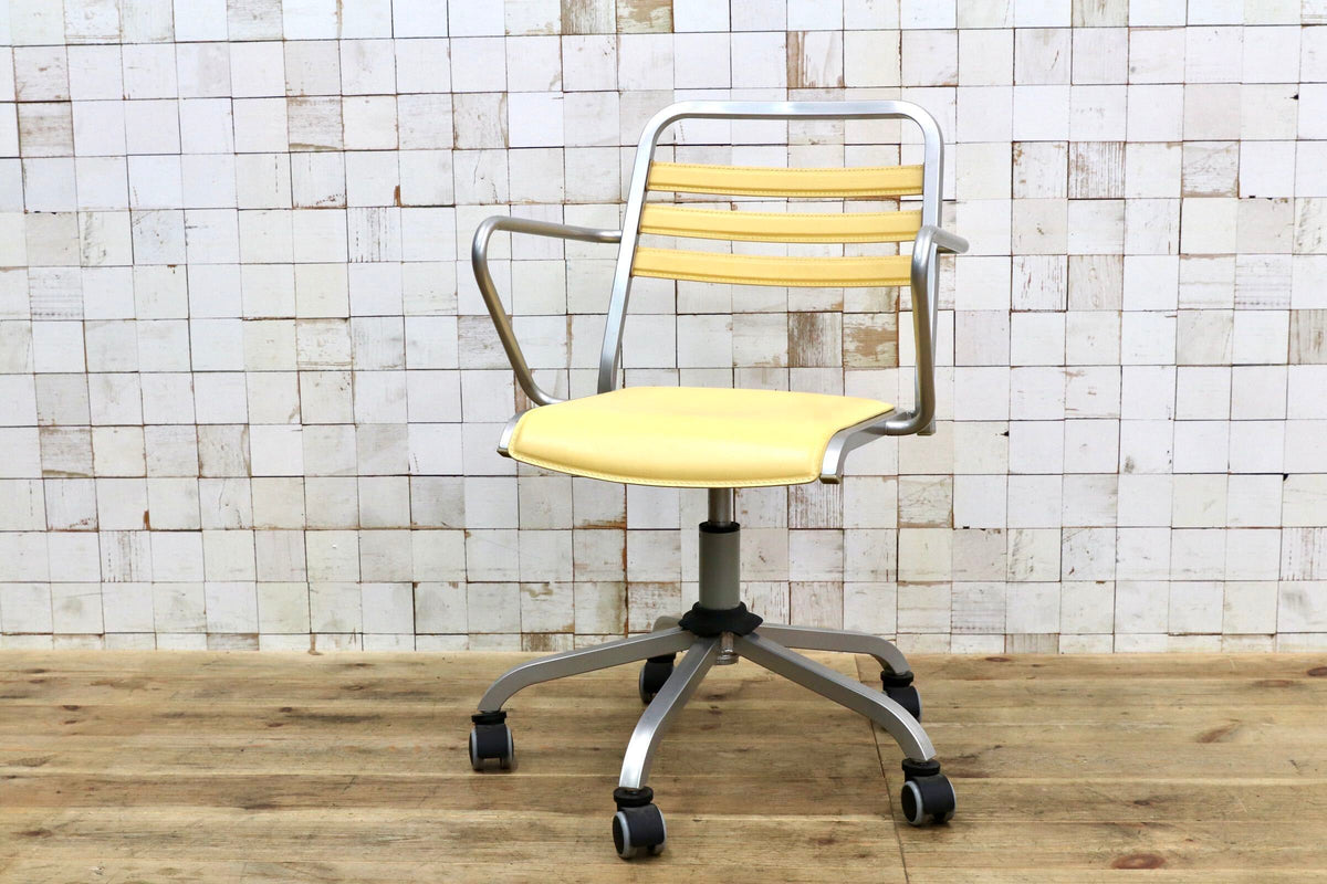 GMJK409○Calligaris/カリガリス デスクチェア オフィスチェア アームチェア レザー イエロー メタルフレーム 昇降式 イタリア製