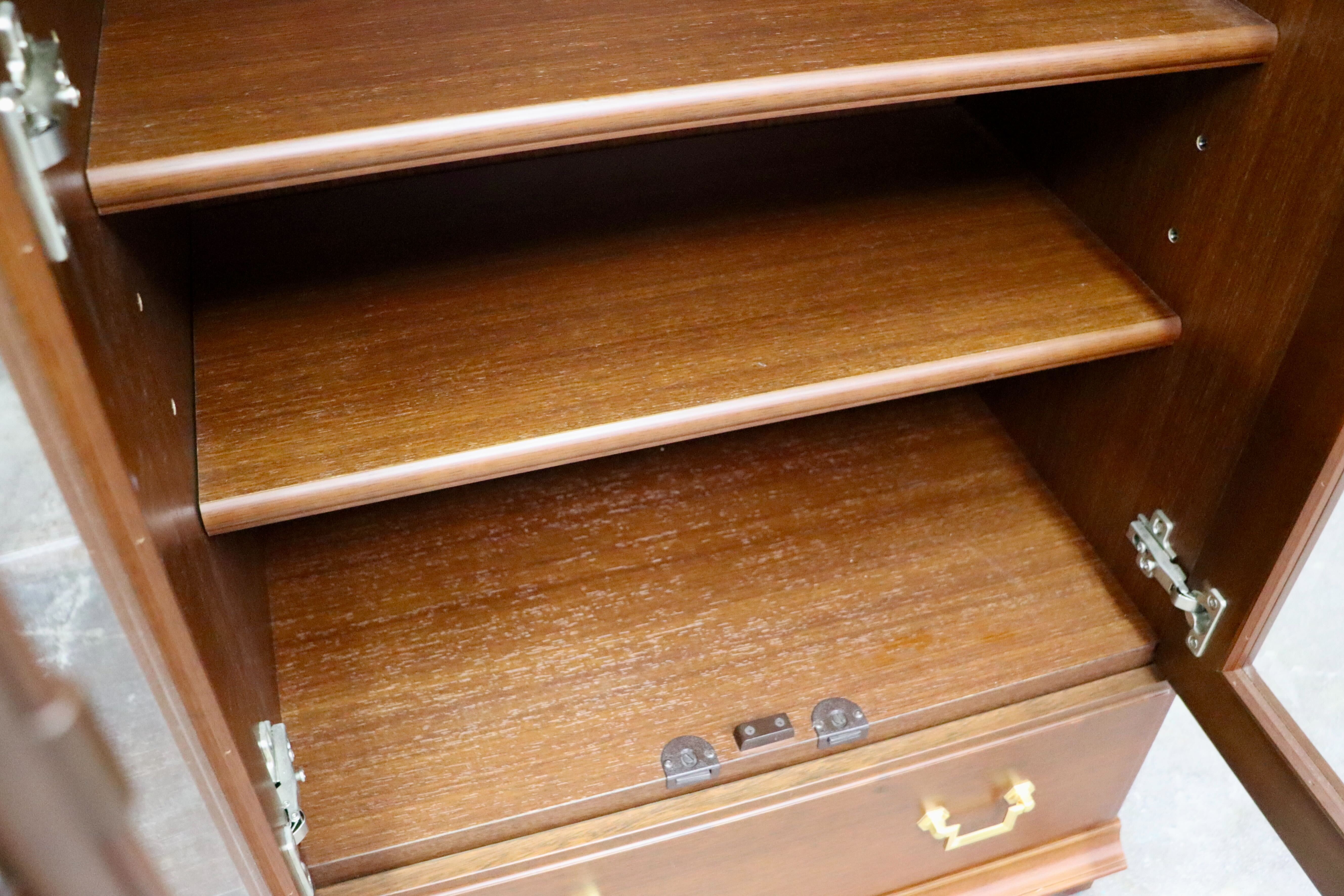 GMIK697○maruni / マルニ 地中海 キャビネット ミドルボード リビングボード サイドボード ガラスキャビネット クラシック モダン