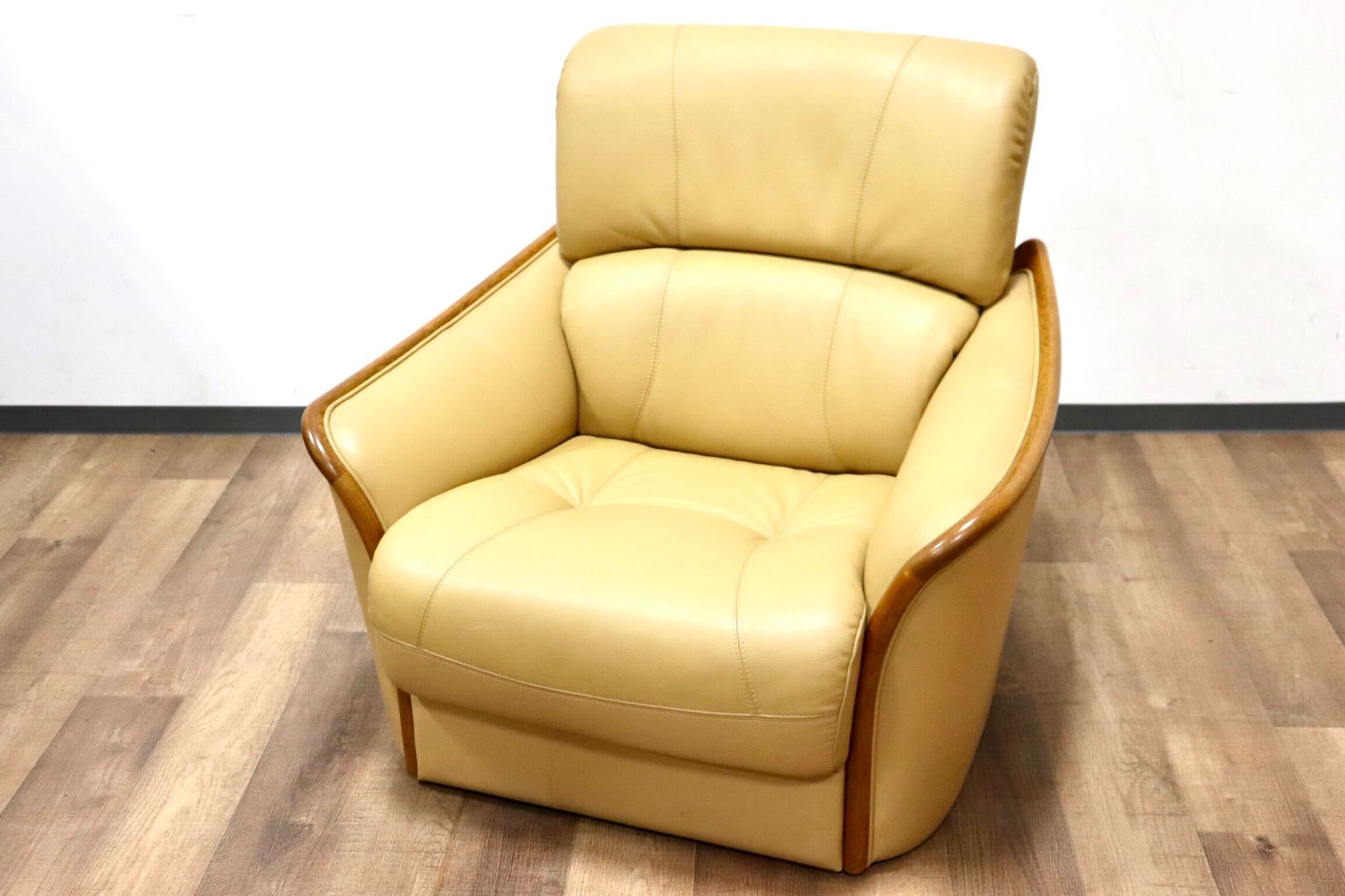 GMGH325○浜本工芸 / HAMAMOTO のぞみ 1人掛けソファ シングルソファ アームソファ 椅子 本革 芥子色 楢材 モダン 国産家具 定価約14万