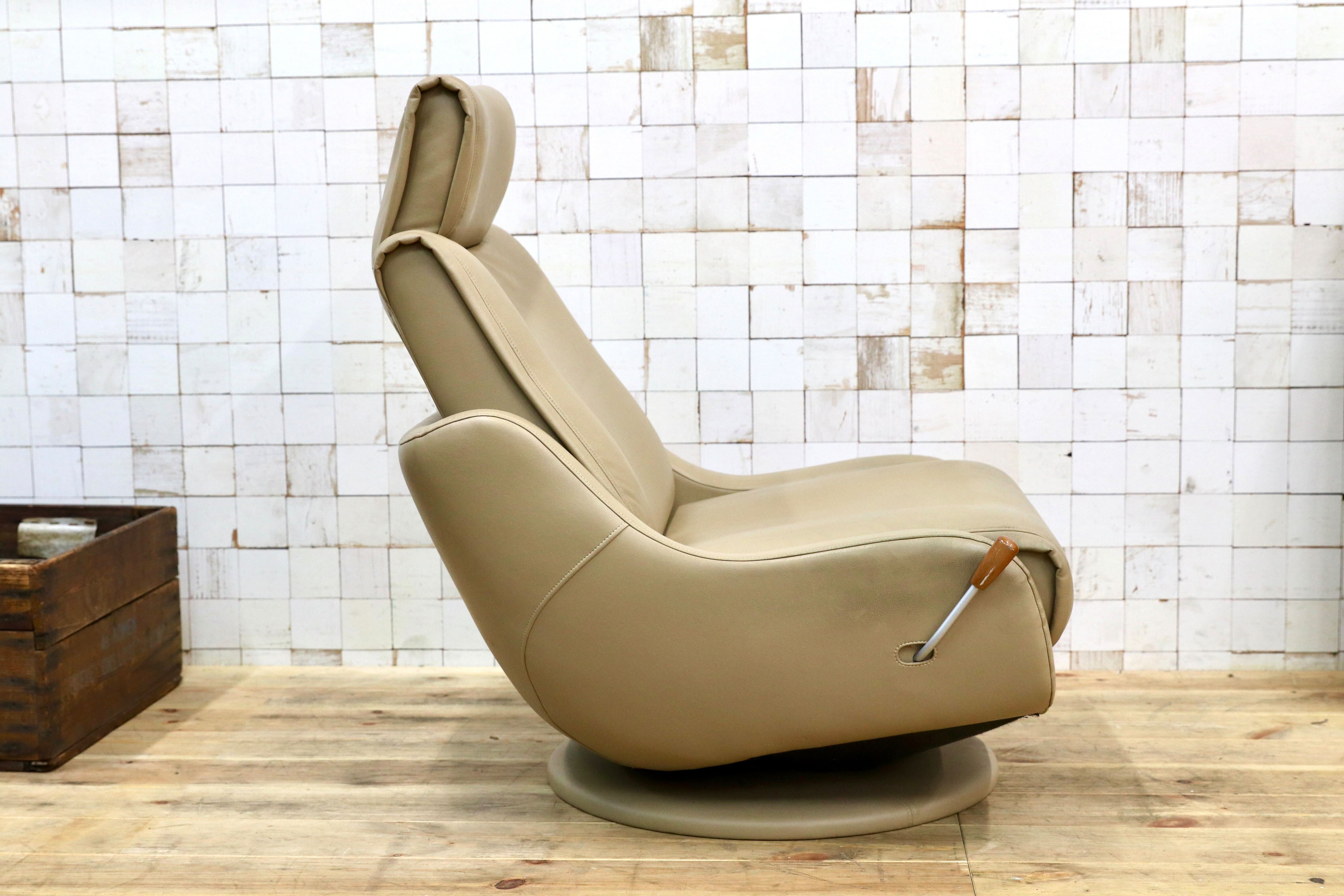 GMEH2M○karimoku / カリモク リクライニングチェア パーソナルチェア 1人掛け シングルソファ 回転椅子 ソフトレザー 合皮