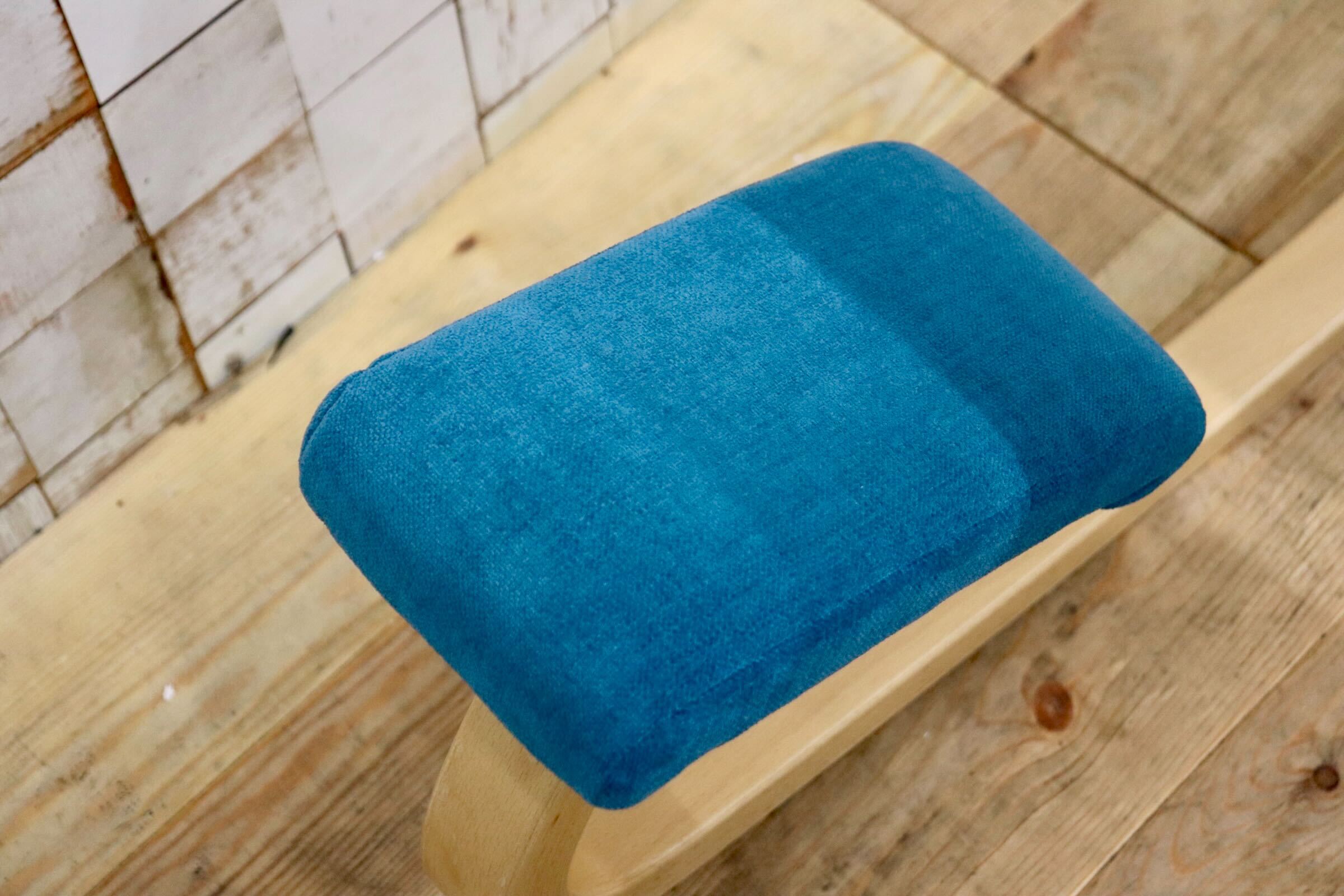 GMIK879〇VARIER / ヴァリエール バランスチェア 椅子 北欧 木部ナチュラル ブルー 定価約8.8万