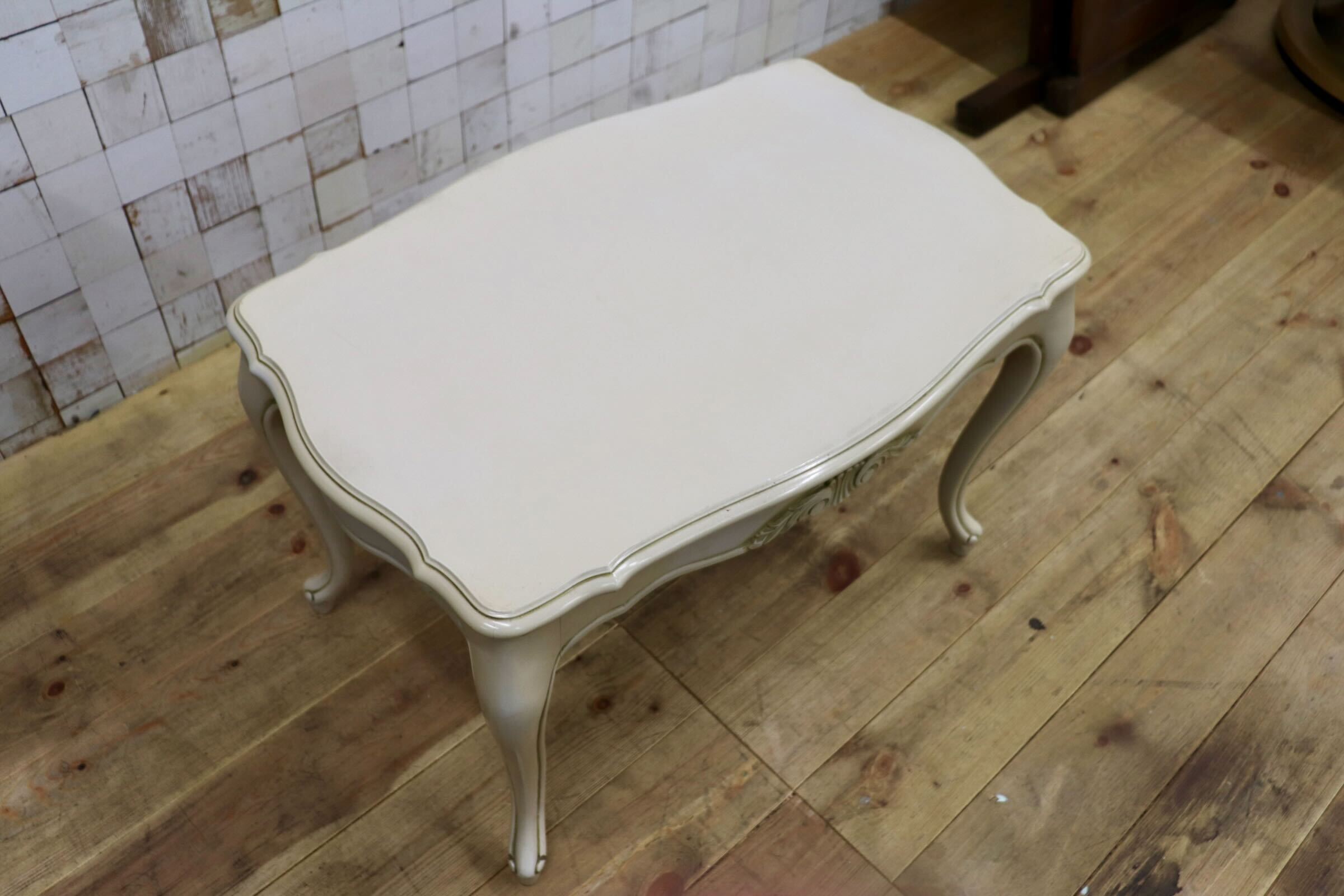 GMIK876A〇karimoku / カリモク サイドテーブル コーヒーテーブル 猫脚 アンティーク調 花台 飾り台 ヨーロピアン