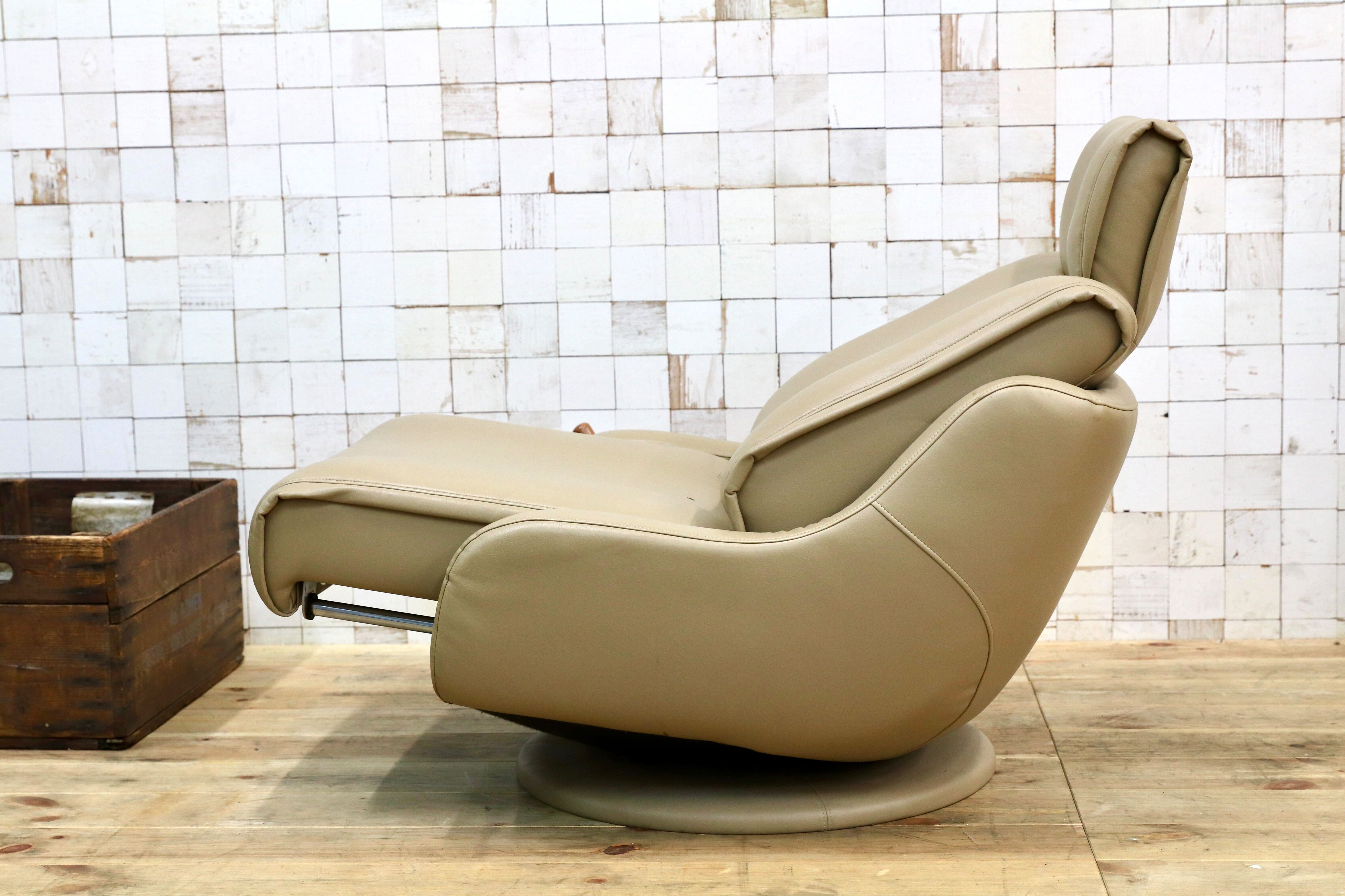 GMEH2O○karimoku / カリモク リクライニングチェア パーソナルチェア 1人掛け シングルソファ 回転椅子 ソフトレザー 合皮