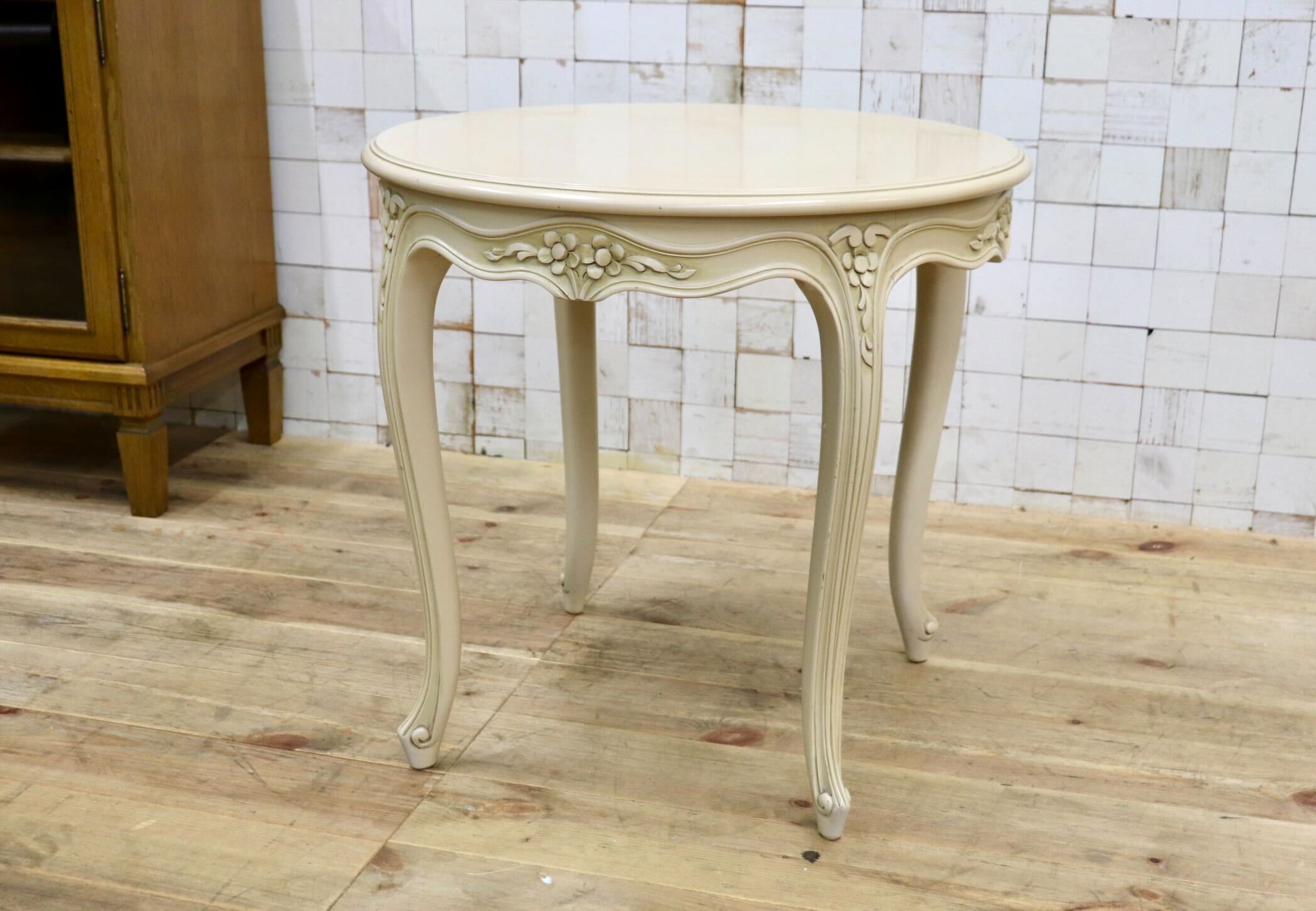 GMIK876B〇domani / ドマーニ サイドテーブル コーヒーテーブル 飾り台 花台 猫脚 クラシック アンティーク調 カリモク 丸型 ラウンド