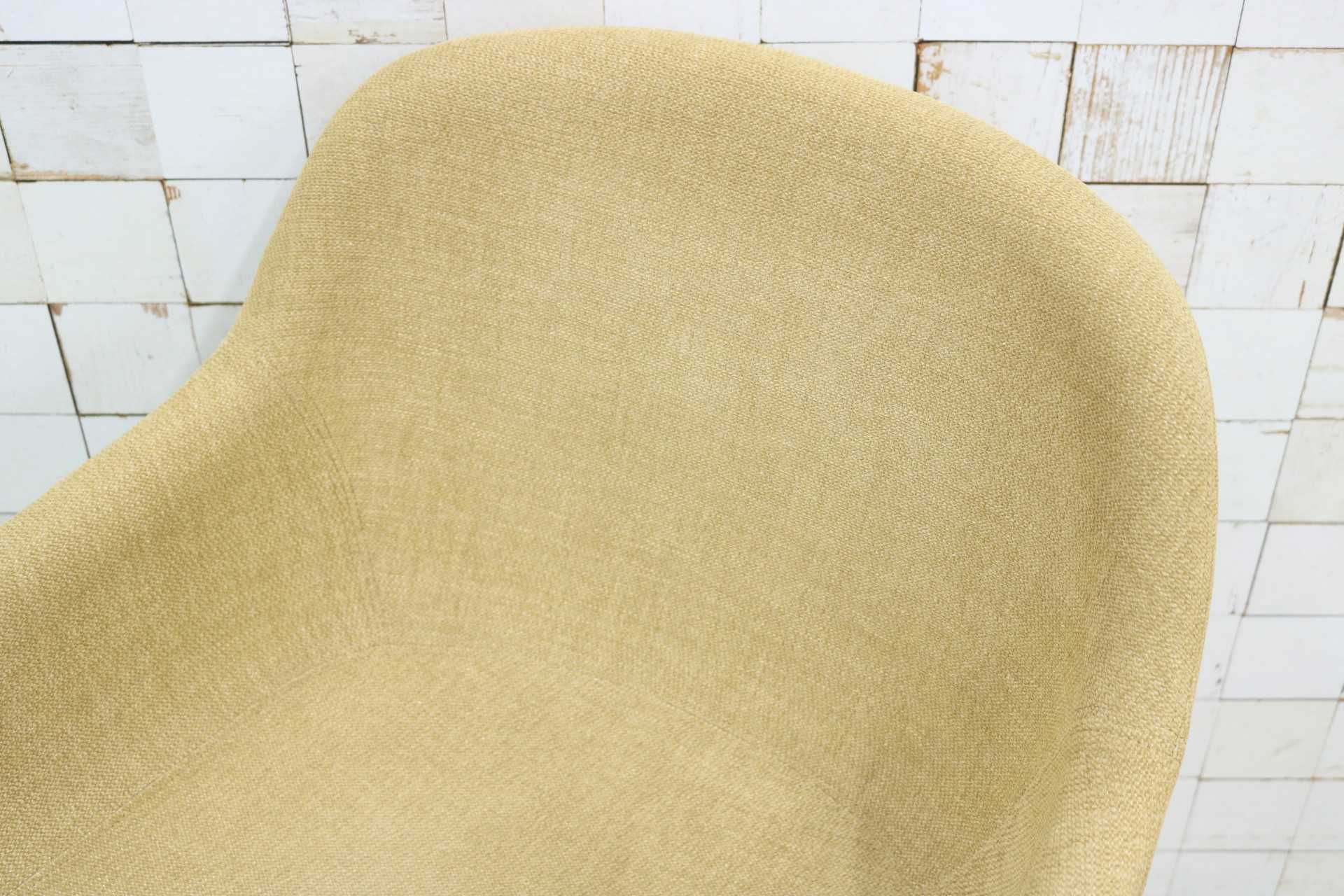 GMIH498C○Calligaris / カリガリス IGLOO イグルー ダイニングチェア チェア 椅子 ファブリック 店舗什器 イタリア 定価約9.8万