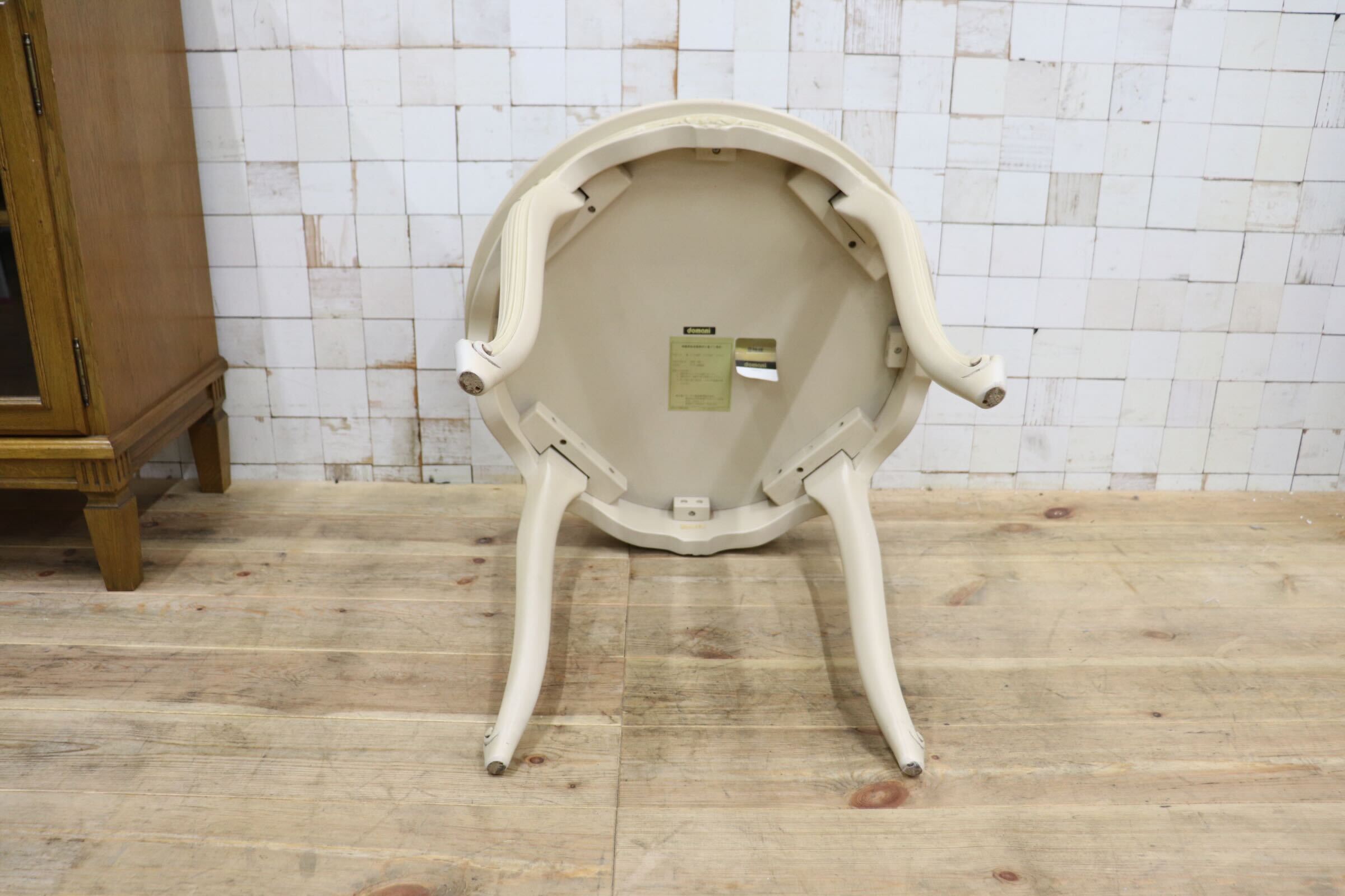 GMIK876B〇domani / ドマーニ サイドテーブル コーヒーテーブル 飾り台 花台 猫脚 クラシック アンティーク調 カリモク 丸型 ラウンド