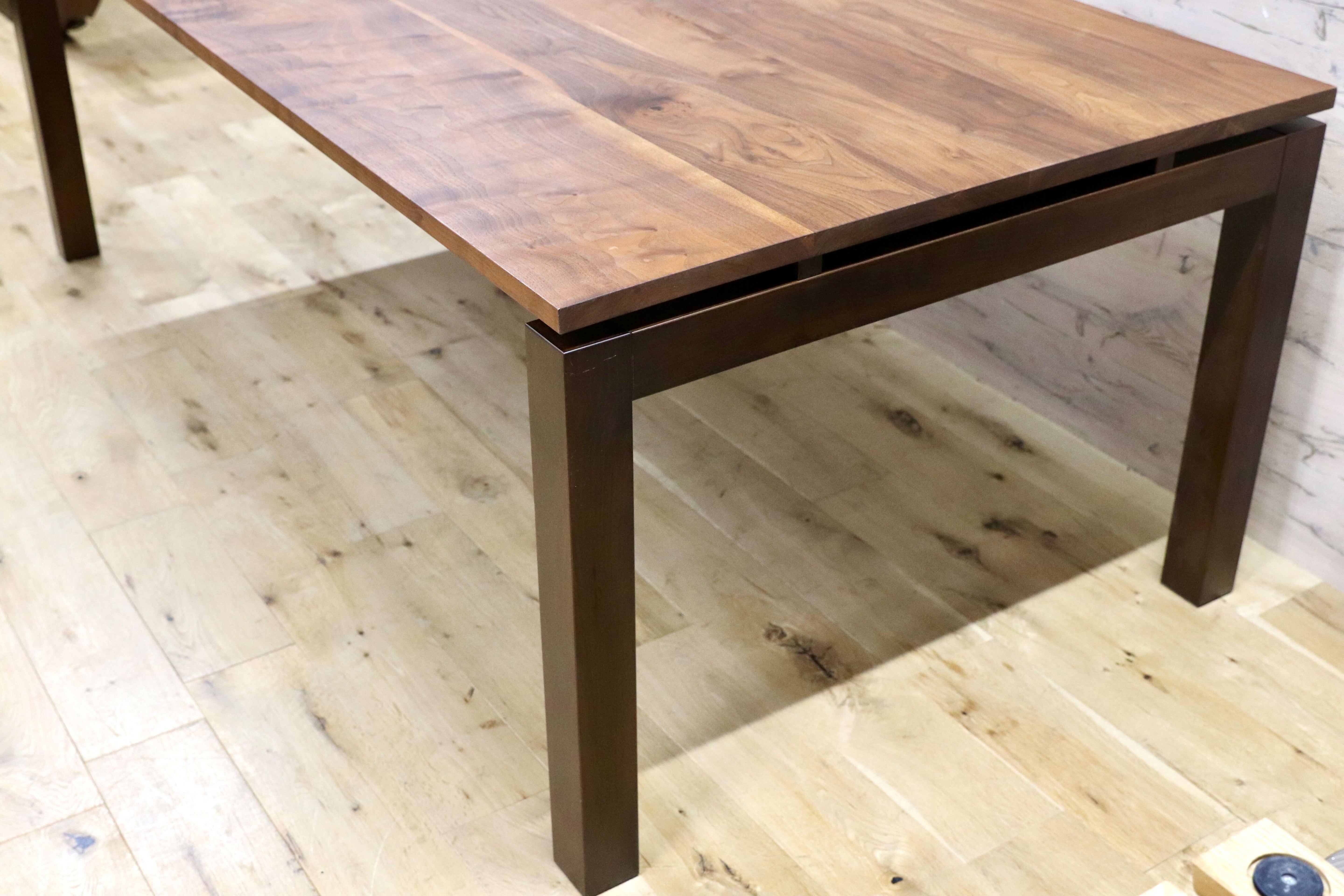 GMHS376○Ritzwell / リッツウェル FVテーブル ウォールナット無垢材 ダイニングテーブル 食卓テーブル 大型 北欧スタイル 定価42万