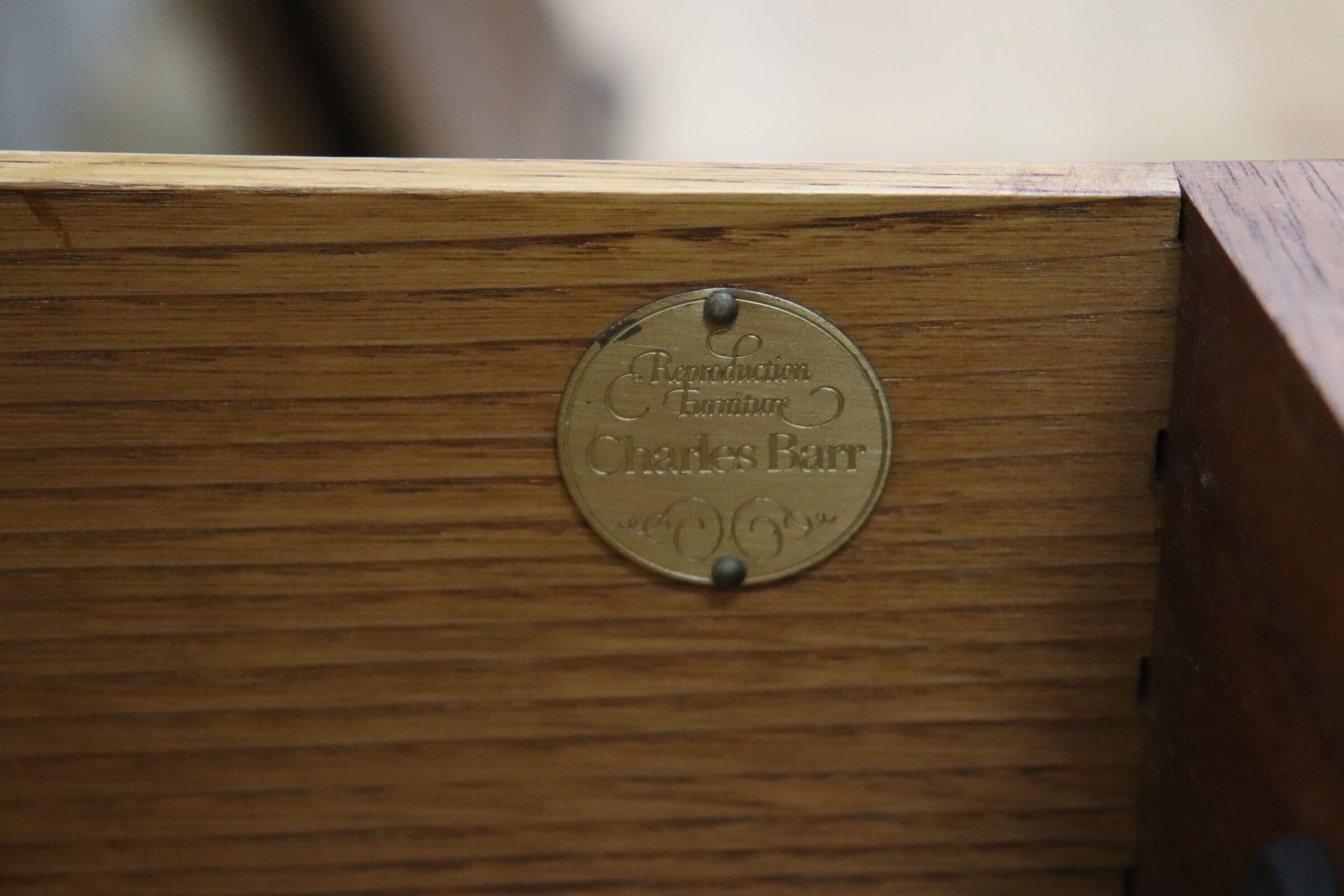 GMIK874〇Charles Barr / チャールズ・バー イギリス アンティーク サイドテーブル 収納 英国 クラシック 木製 机 デスク 飾り台