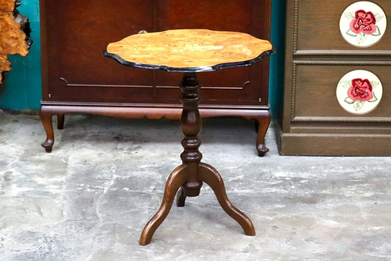 GMIS502○イタリア製 サイドテーブル 花台 コーヒーテーブル 机 飾り台 木製 象嵌細工 クラシック ヴィンテージ