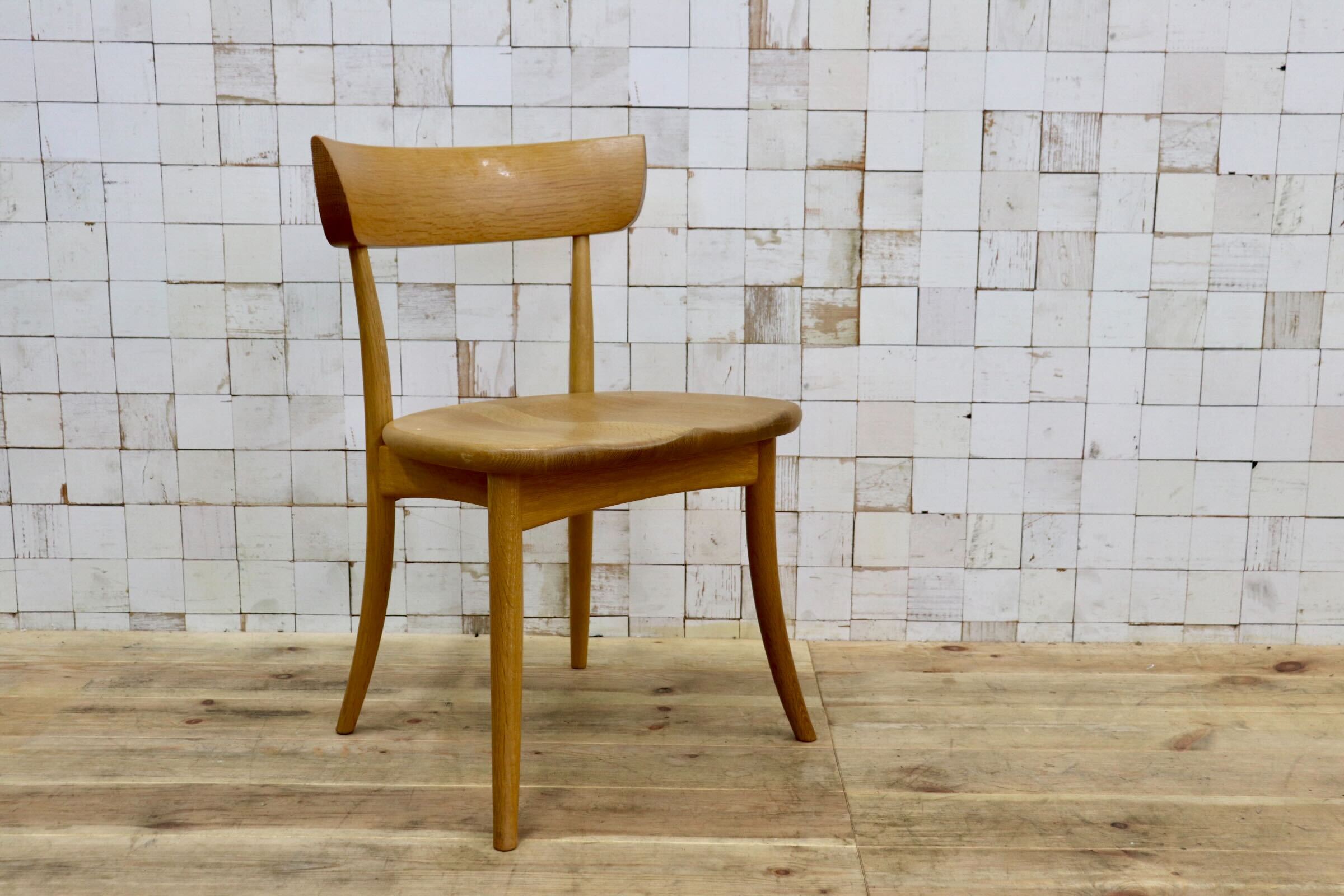 GMIS538B〇飛騨産業/ HIDA キツツキ CRESCENTクレセント ダイニングチェア 椅子オーク無垢材 定価約8.7万