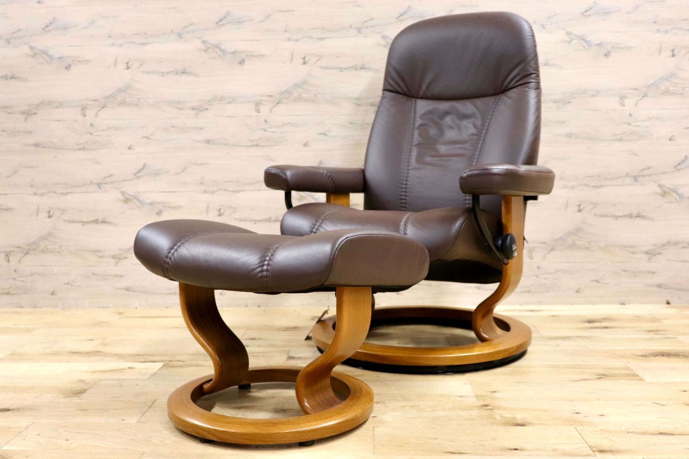 GMHN78○EKORNES / エコーネス コンサル リクライニングチェア パーソナルチェア オットマン 北欧 ノルウェー 本革 ブラウン 約26万 展示品