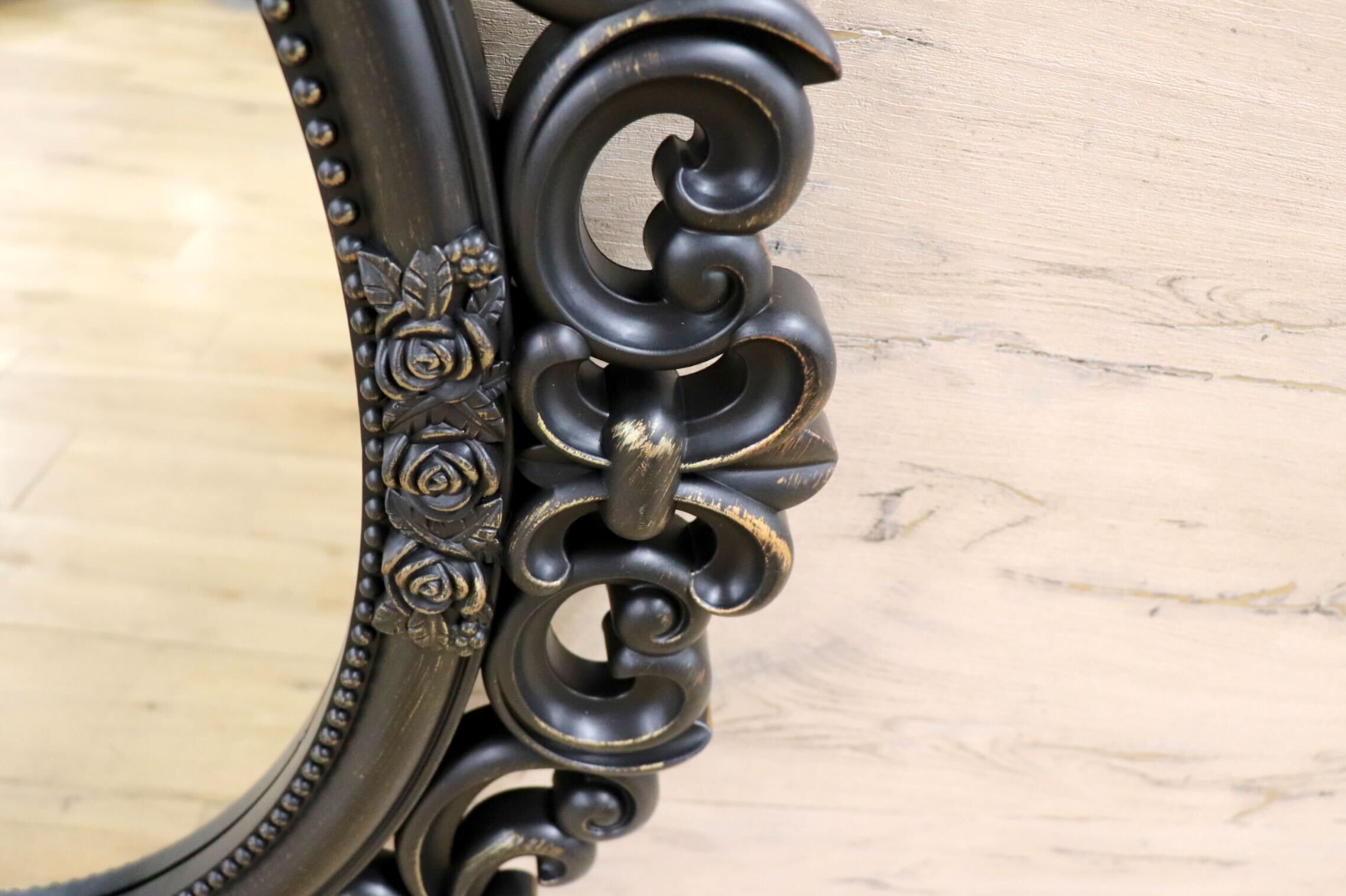 GMIK250I○ウォールミラー 壁掛け鏡 壁掛けミラー 鏡 ミラー アンティーク調 ロココ調 未使用品
