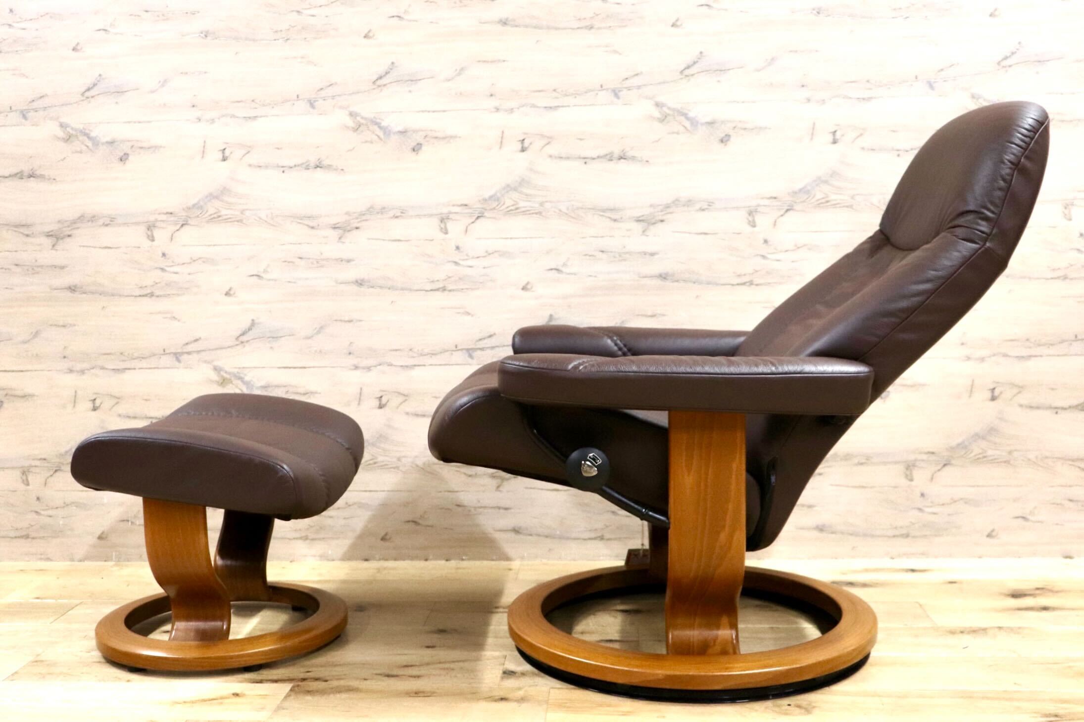 GMHN78○EKORNES / エコーネス コンサル リクライニングチェア パーソナルチェア オットマン 北欧 ノルウェー 本革 ブラウン 約26万 展示品