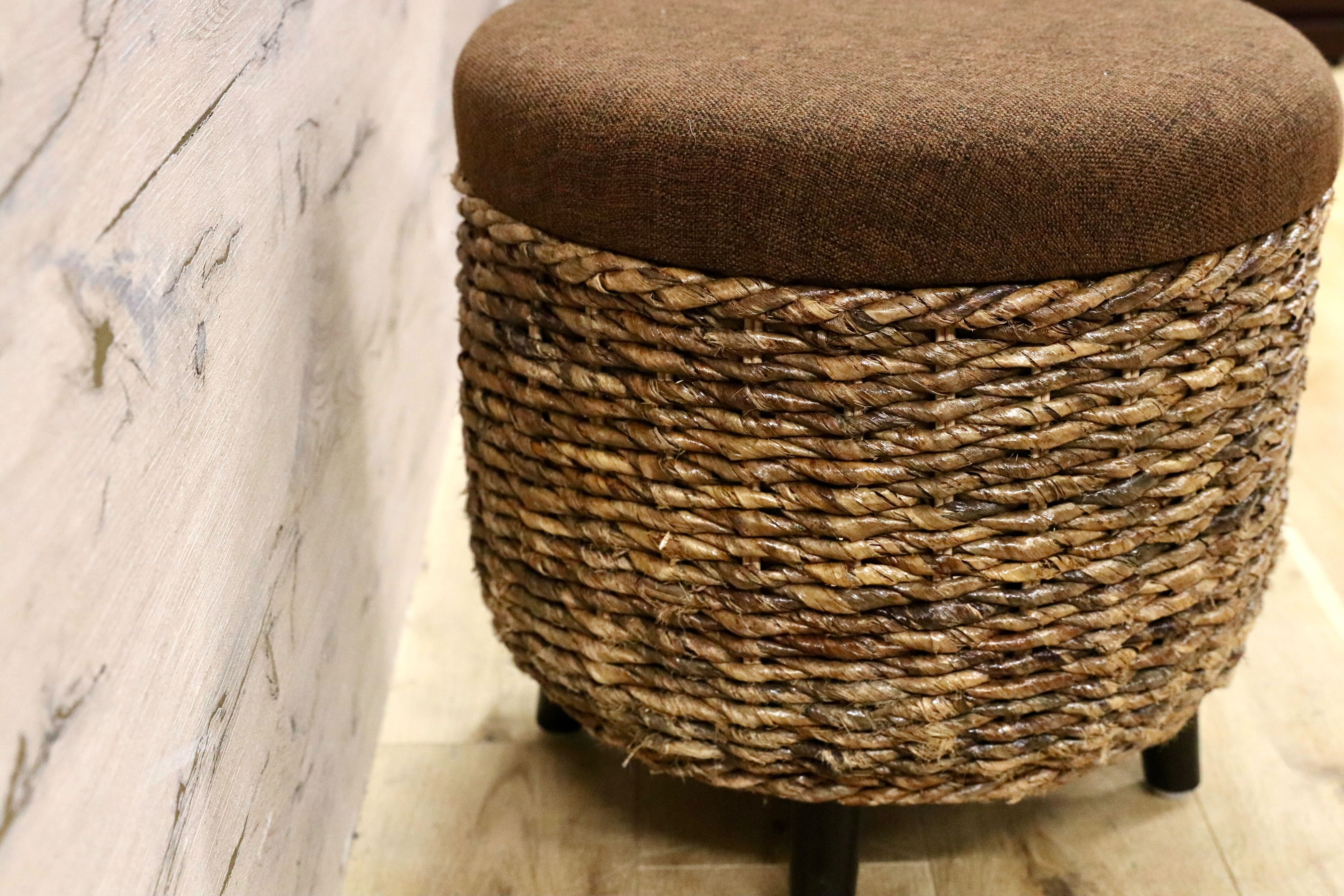 GMHS17F○バリ風 スツール チェア 椅子 バナナリーフ材 カントリー ラタン アジアン エスニック 展示品