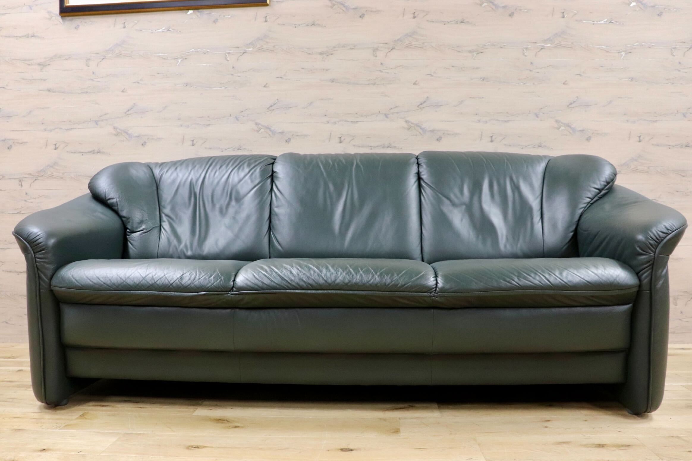 GMHK168○himolla / ヒモラ 3人掛けソファ トリプルソファ 総革 モスグリーン ドイツ IDC大塚家具 最高級 ラグジュアリー 定価約70万 美品