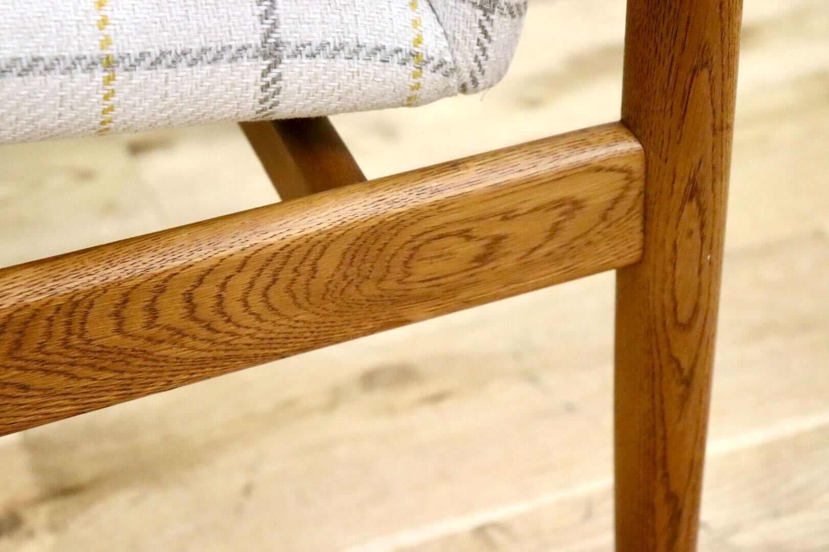 GMHK3D○オールドカリモク karimoku アームチェア 椅子 ラウンジチェア ダイニングチェア 楢無垢材 北欧スタイル ヴィンテージ リペア済