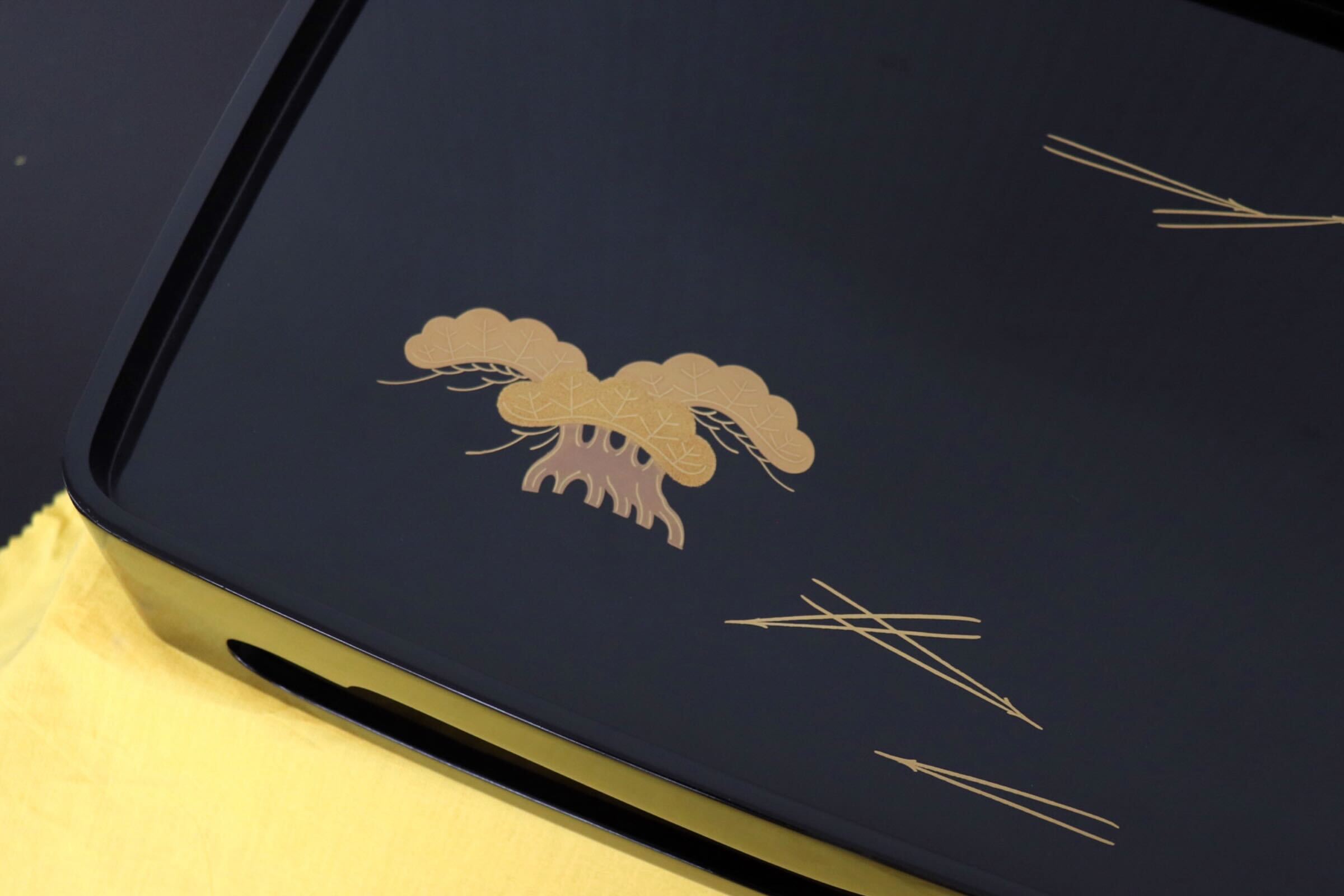 GMFH185A○輪島塗り お膳 盆 和善 トレイ 黒塗り 御会席膳 若松 伝統工芸 美品