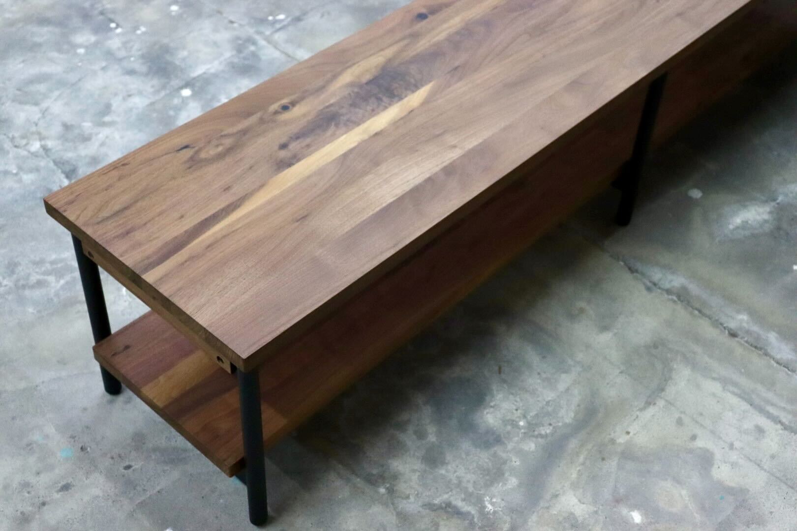 GMIK550○unico / ウニコ DIX ディクス AVボード ローボード TVボード リビング収納 ウォールナット 北欧スタイル インダストリアル 展示品