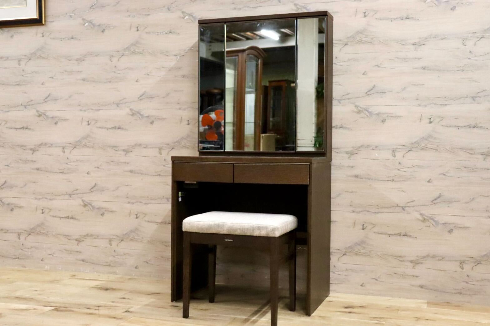 GMIH278○karimoku / カリモク QT2321 ドレッサー 三面鏡 鏡台 化粧台 オーク材 モカブラウン 国産家具 定価約18.8万 美品