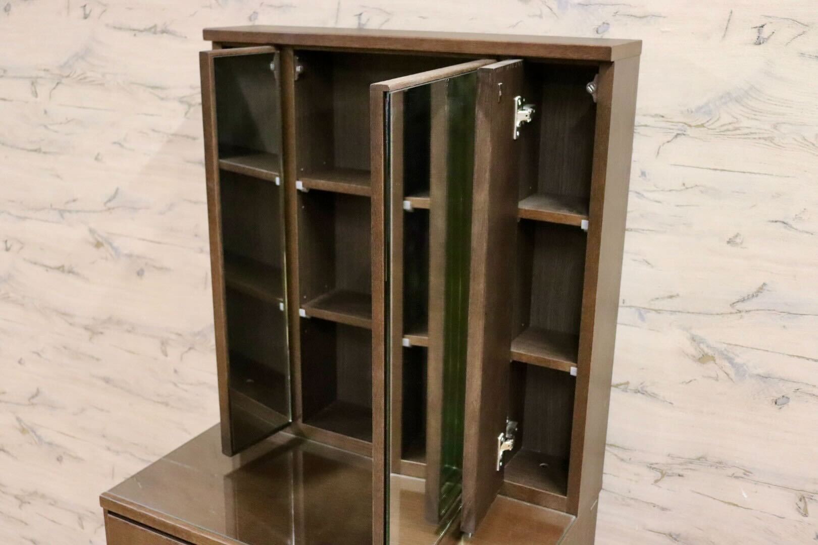 GMIH278○karimoku / カリモク QT2321 ドレッサー 三面鏡 鏡台 化粧台 オーク材 モカブラウン 国産家具 定価約18.8万 美品