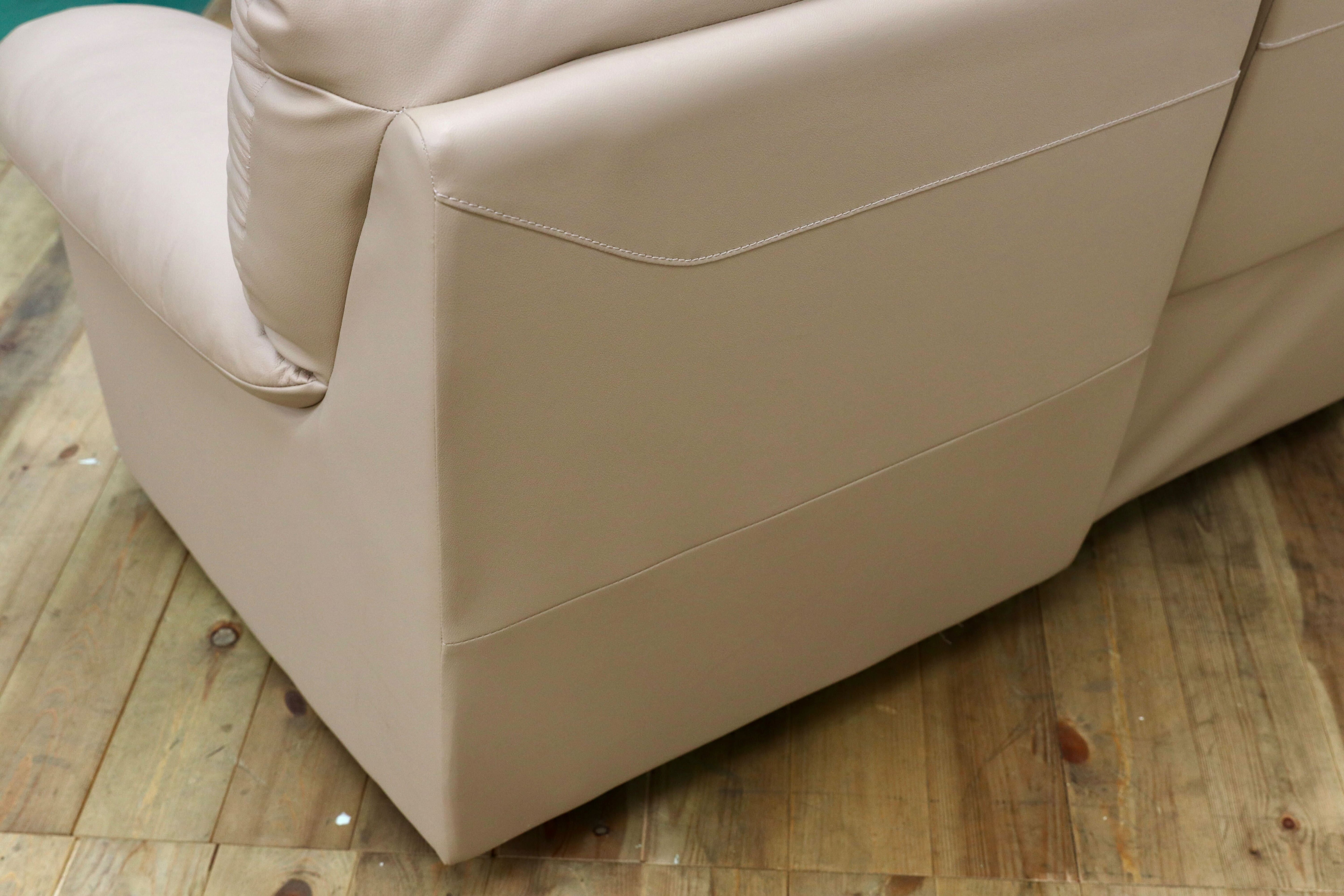 GMGK463○Leatherworld / レザーワールド 2人掛けソファ ラブソファ 連結 本革 ベージュ IDC大塚家具 2シーター 手動リクライニング