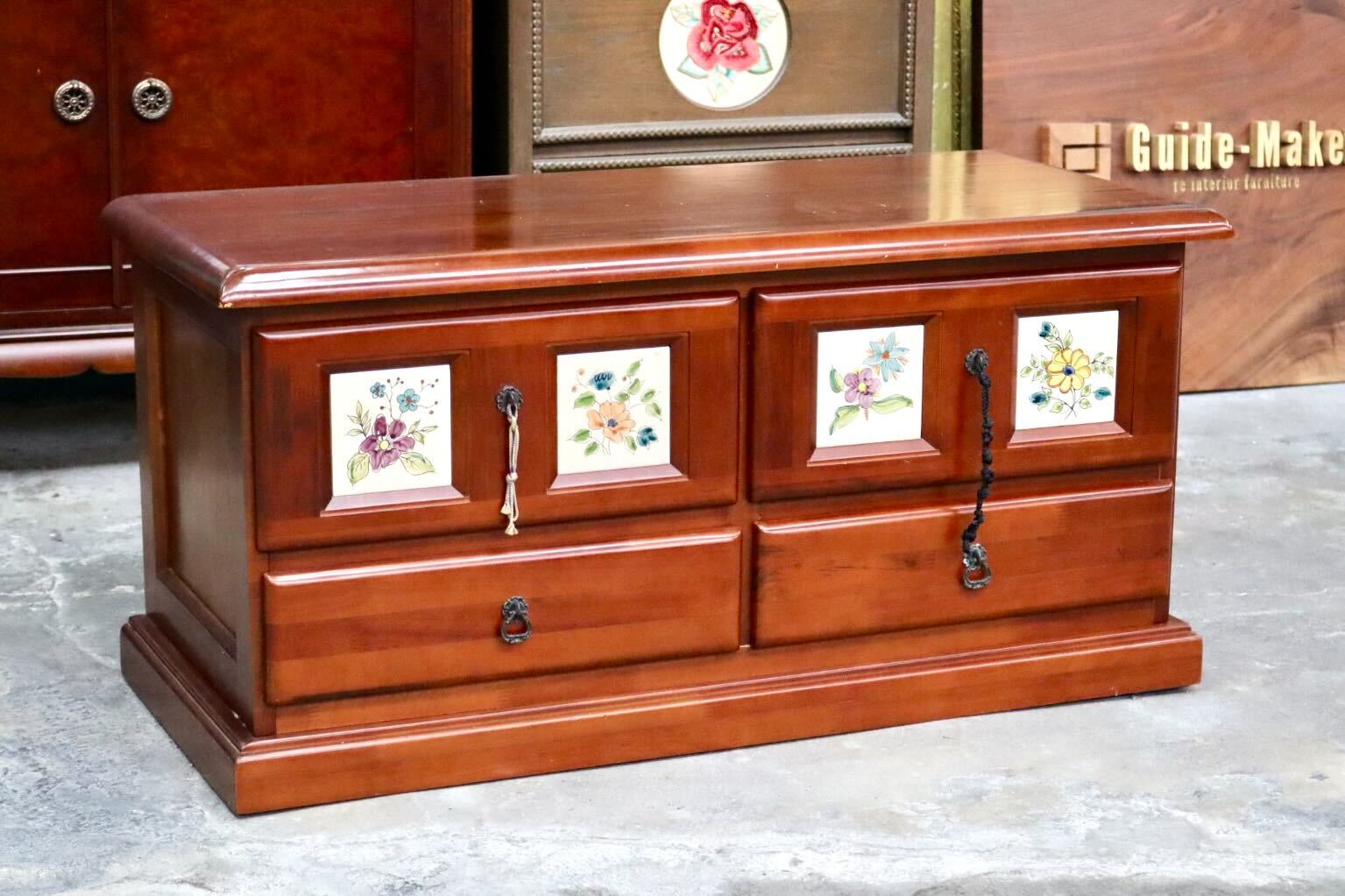 GMIK552A○ACTUS / アクタス バレンシア 2段チェスト キャビネット 収納 タイル 花柄 引き出し 木製 レトロ カントリー