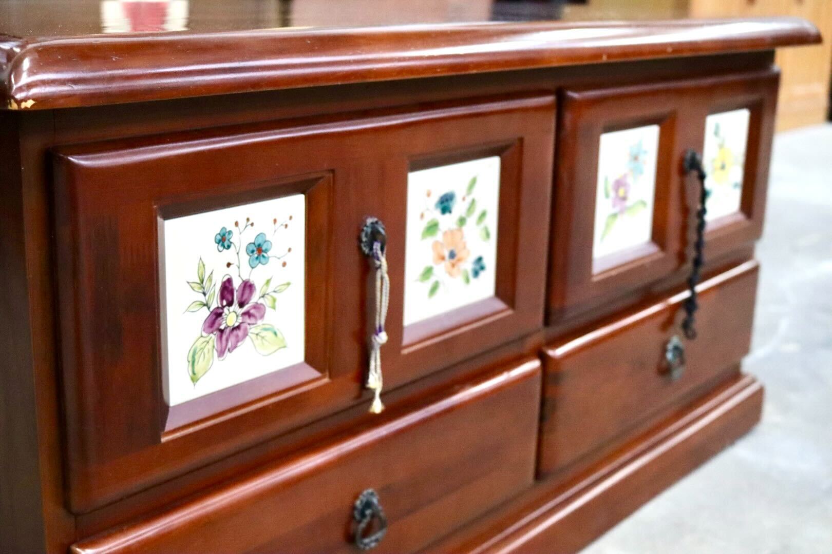 GMIK552A○ACTUS / アクタス バレンシア 2段チェスト キャビネット 収納 タイル 花柄 引き出し 木製 レトロ カントリー