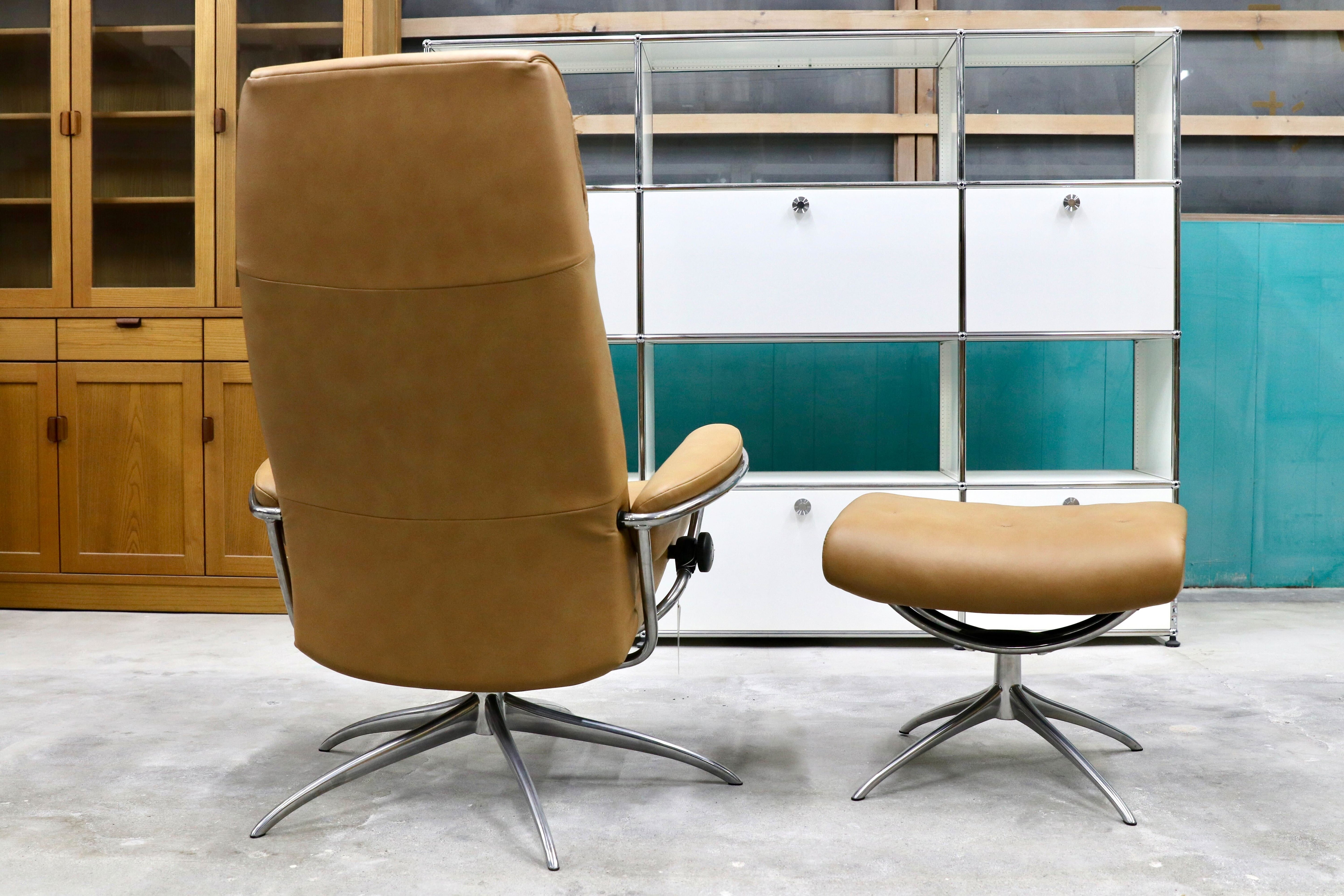 GMHS407○EKORNES / エコーネス ストレスレス メトロ Metro Mサイズ リクライニングソファ オットマン 北欧ノルウェー 約36万 展示品