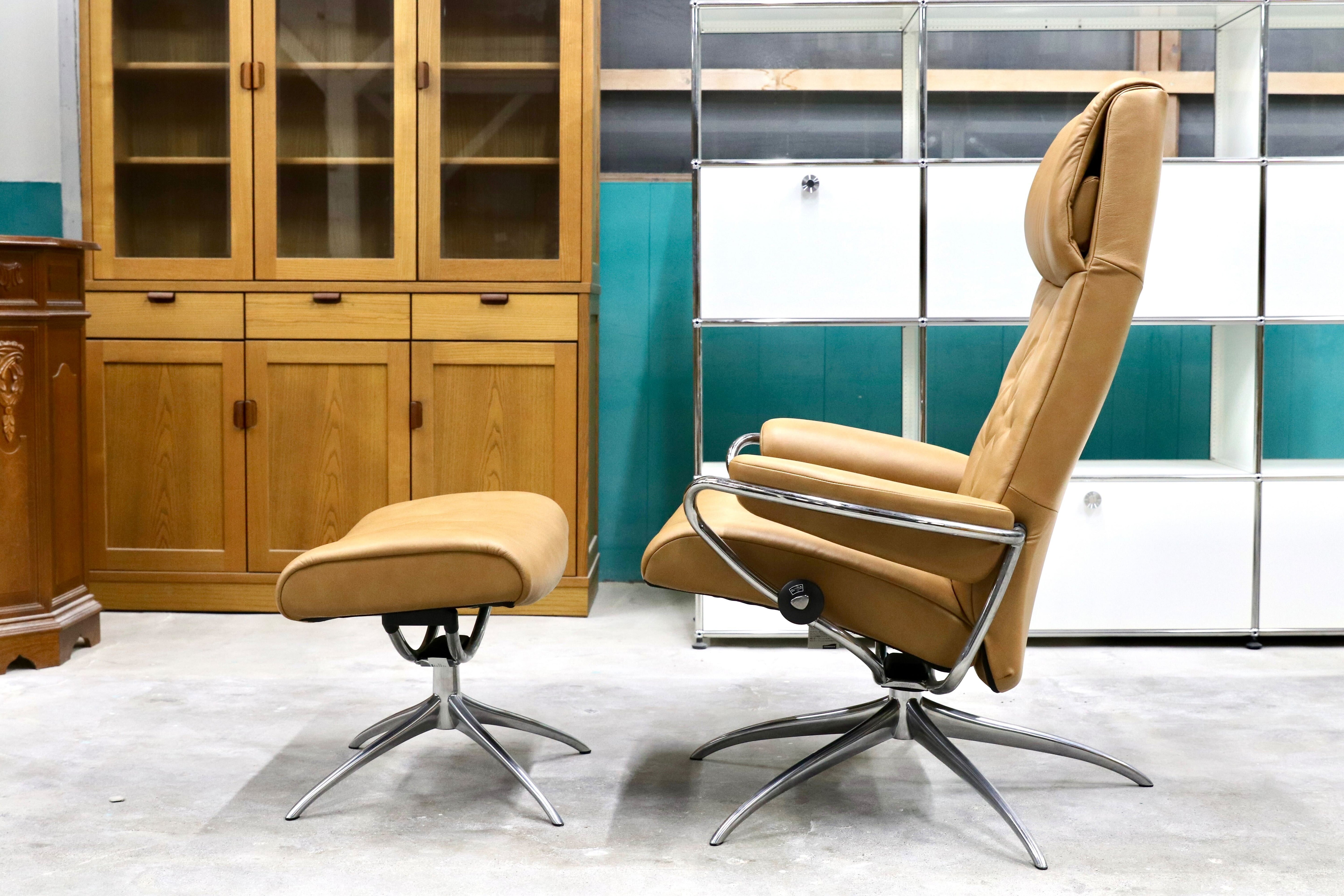 GMHS407○EKORNES / エコーネス ストレスレス メトロ Metro Mサイズ リクライニングソファ オットマン 北欧ノルウェー 約36万 展示品