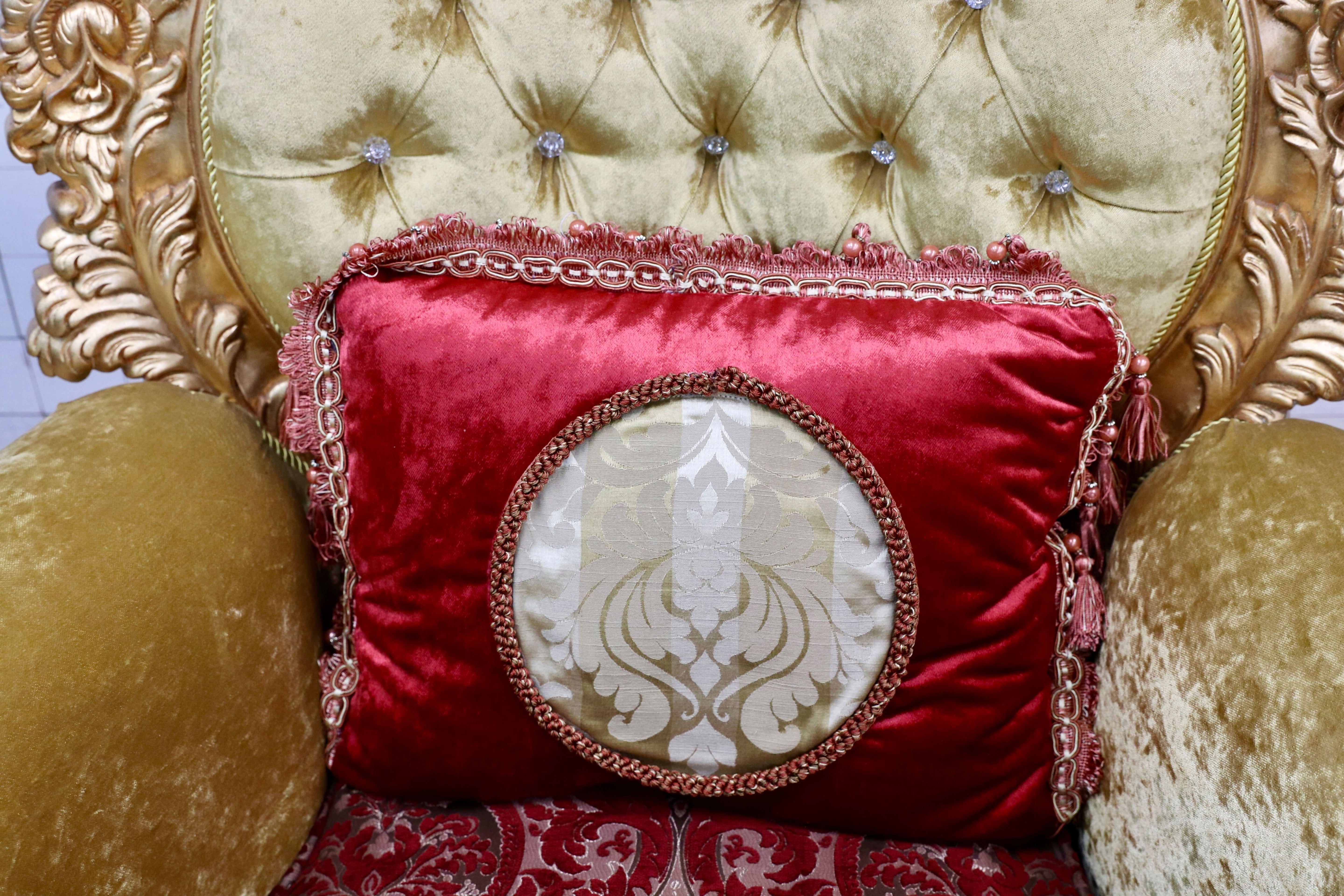 GMIS310A○18世紀 イギリス クラシックスタイル シングルソファ ロココ調 スワロフスキー 最高級 ゴールド エレガント 展示品