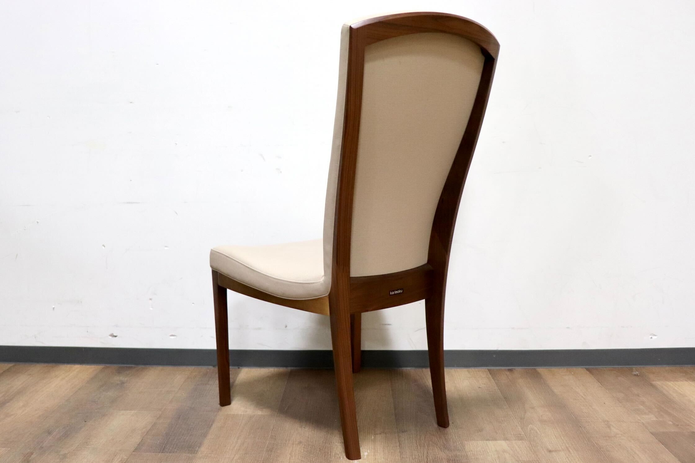 GMHH209C○karimoku / カリモク CT7855 ダイニングチェア 食卓椅子 アームレスチェア 椅子 合皮 国産家具 モダン 定価約8.1万 展示品