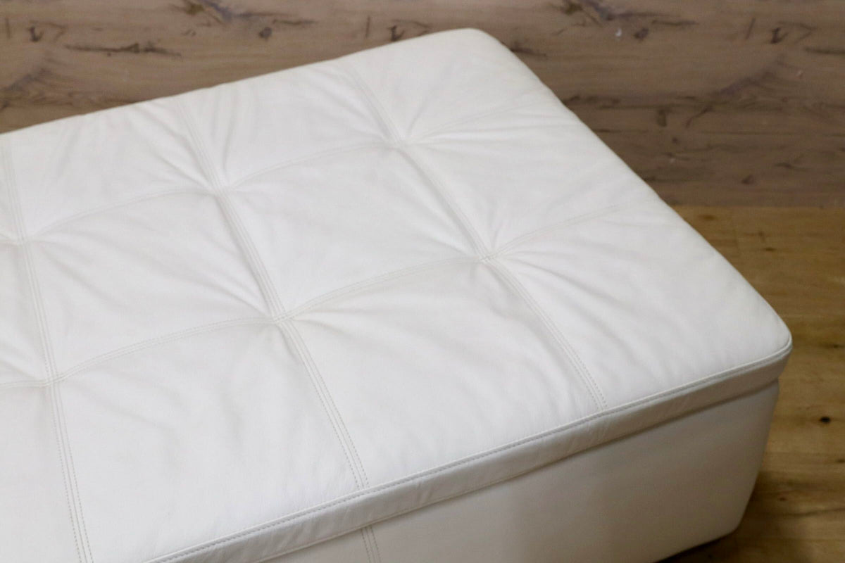 GMJS281○BoConcept / ボーコンセプト Mezzo メッツォ オットマン スツール 総本革 レザー ホワイト 北欧モダン デンマーク 約17万