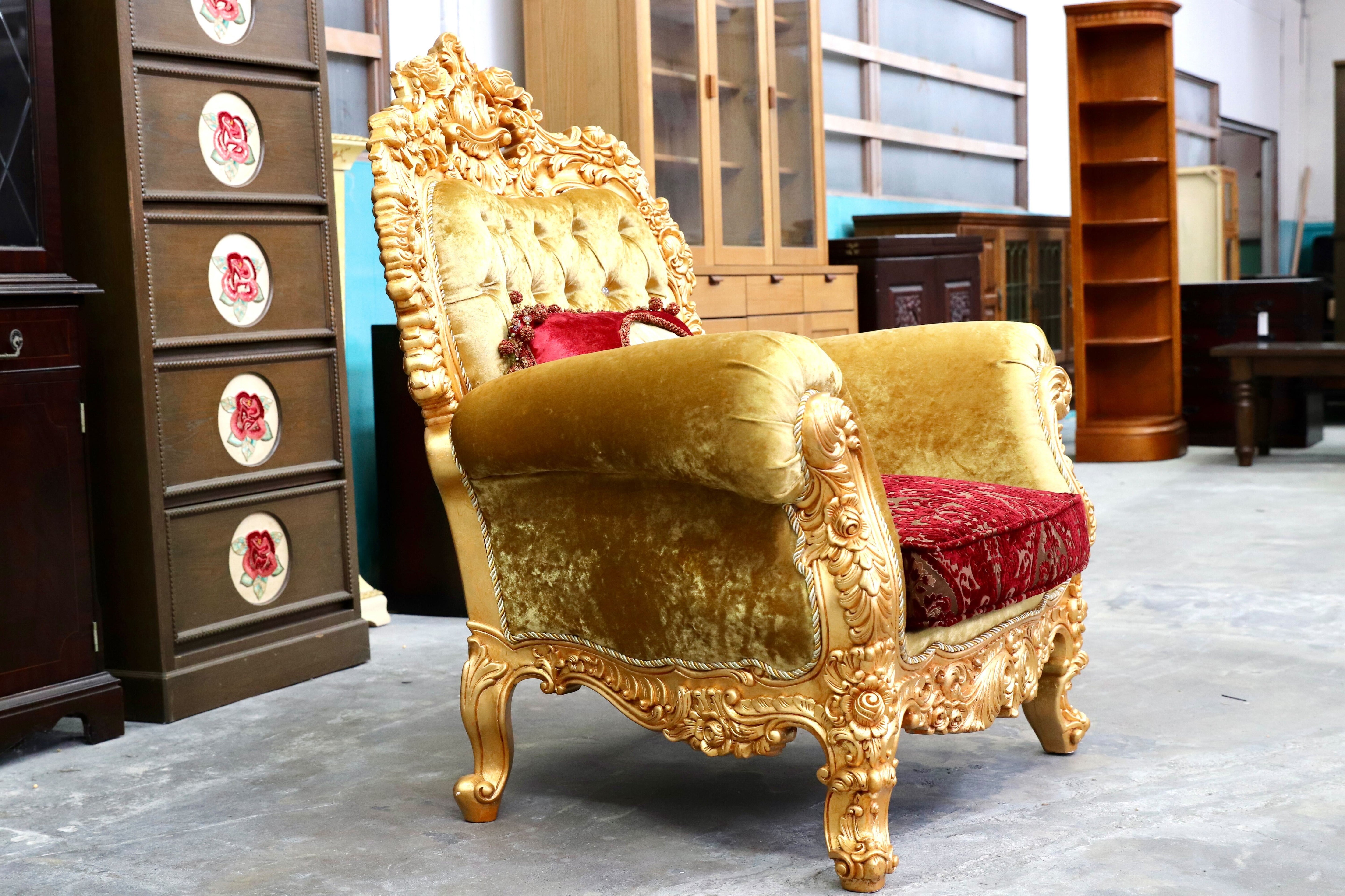 GMIS310B○18世紀 イギリス クラシックスタイル シングルソファ ロココ調 スワロフスキー 最高級 ゴールド エレガント 展示品