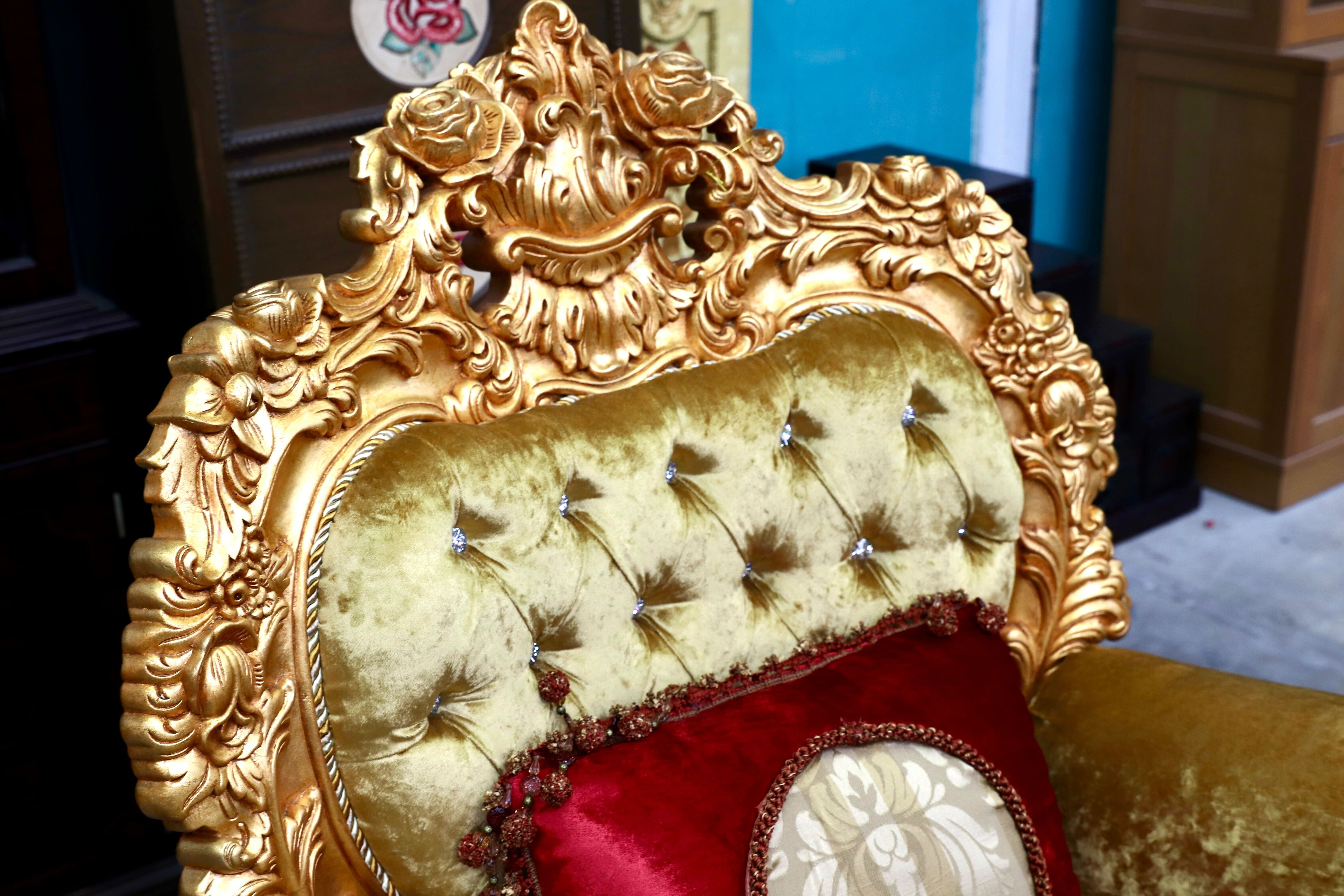 GMIS310B○18世紀 イギリス クラシックスタイル シングルソファ ロココ調 スワロフスキー 最高級 ゴールド エレガント 展示品