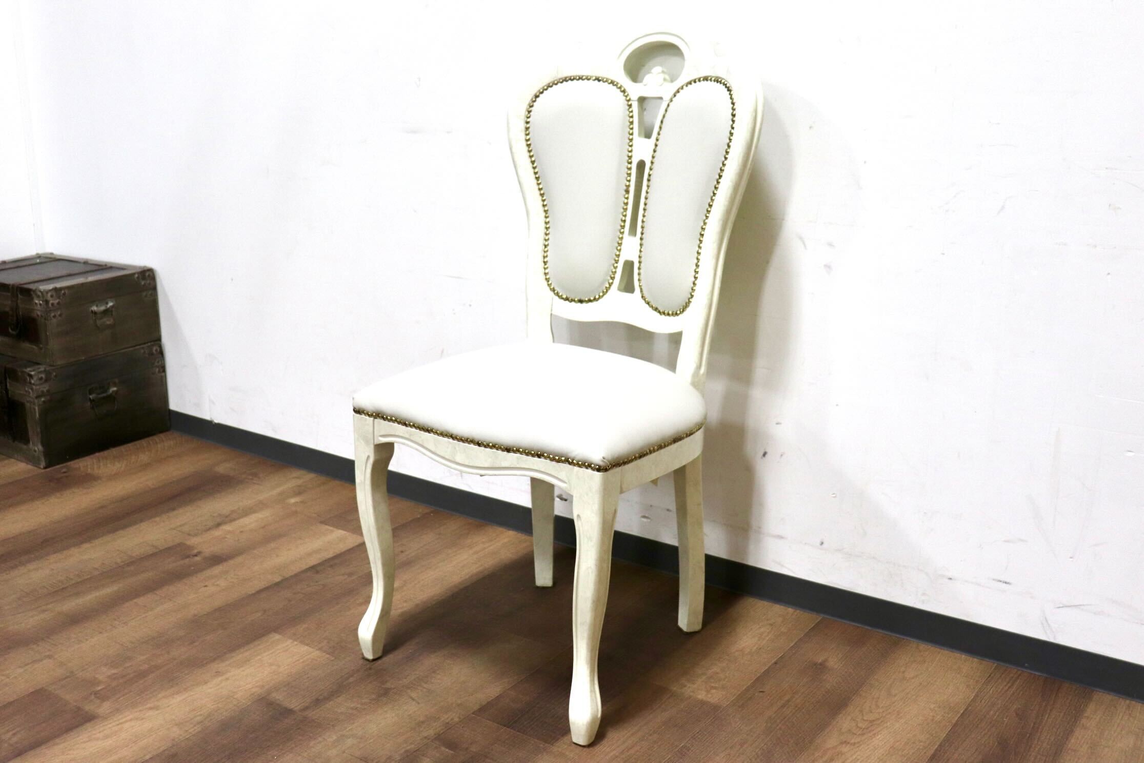 GMHN308A○Eddi Rose / エディローズ イタリア製 ダイニングチェア 食卓椅子 アームレスチェア 鋲打 猫脚 エレガント クラシック 輸入家具